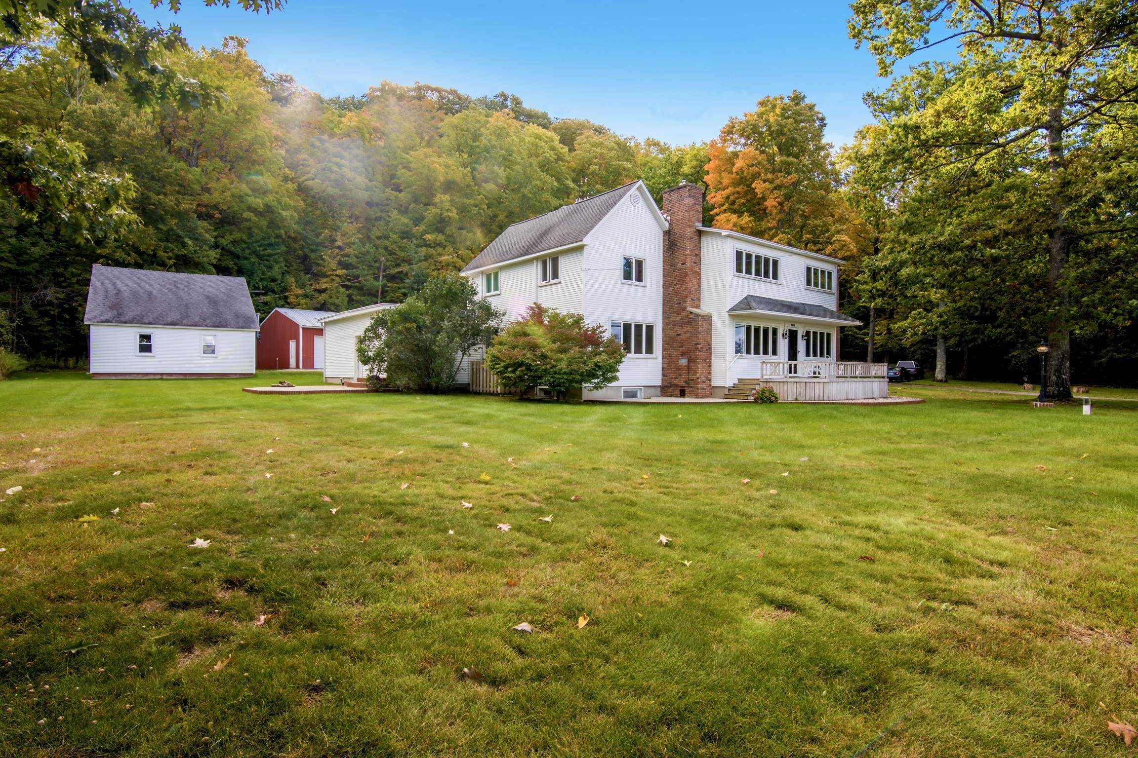 Photo 2 of Single family home for sale at 9838 Peninsula Dr, Traverse City, MI 49686 | MLS# 78080074248 | Listing updated on 2026-10-06