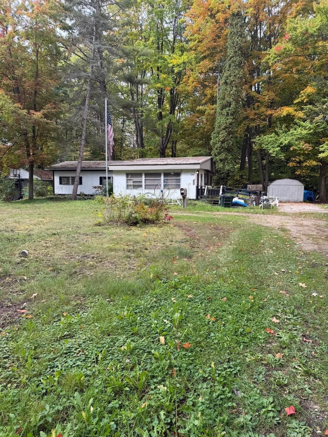 Photo 1 of Single family home for sale at 1960 S Pavilion Dr, Lake City, MI 49651 | MLS# 78080074262 | Listing updated on 2026-10-06