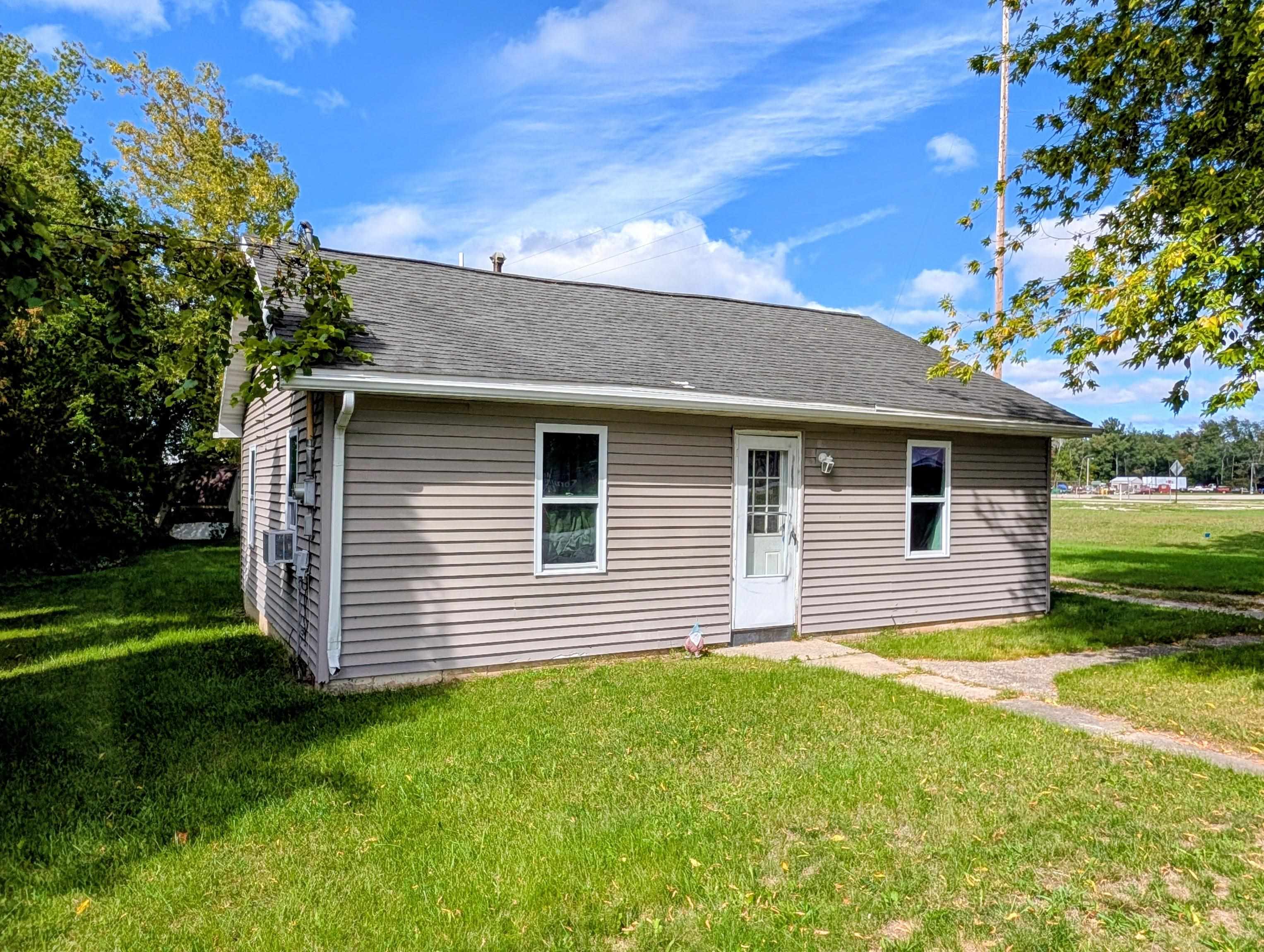 Single family home for sale at 233 N Mackinaw Rd, Au Gres, MI 48703 | MLS# 77080074267