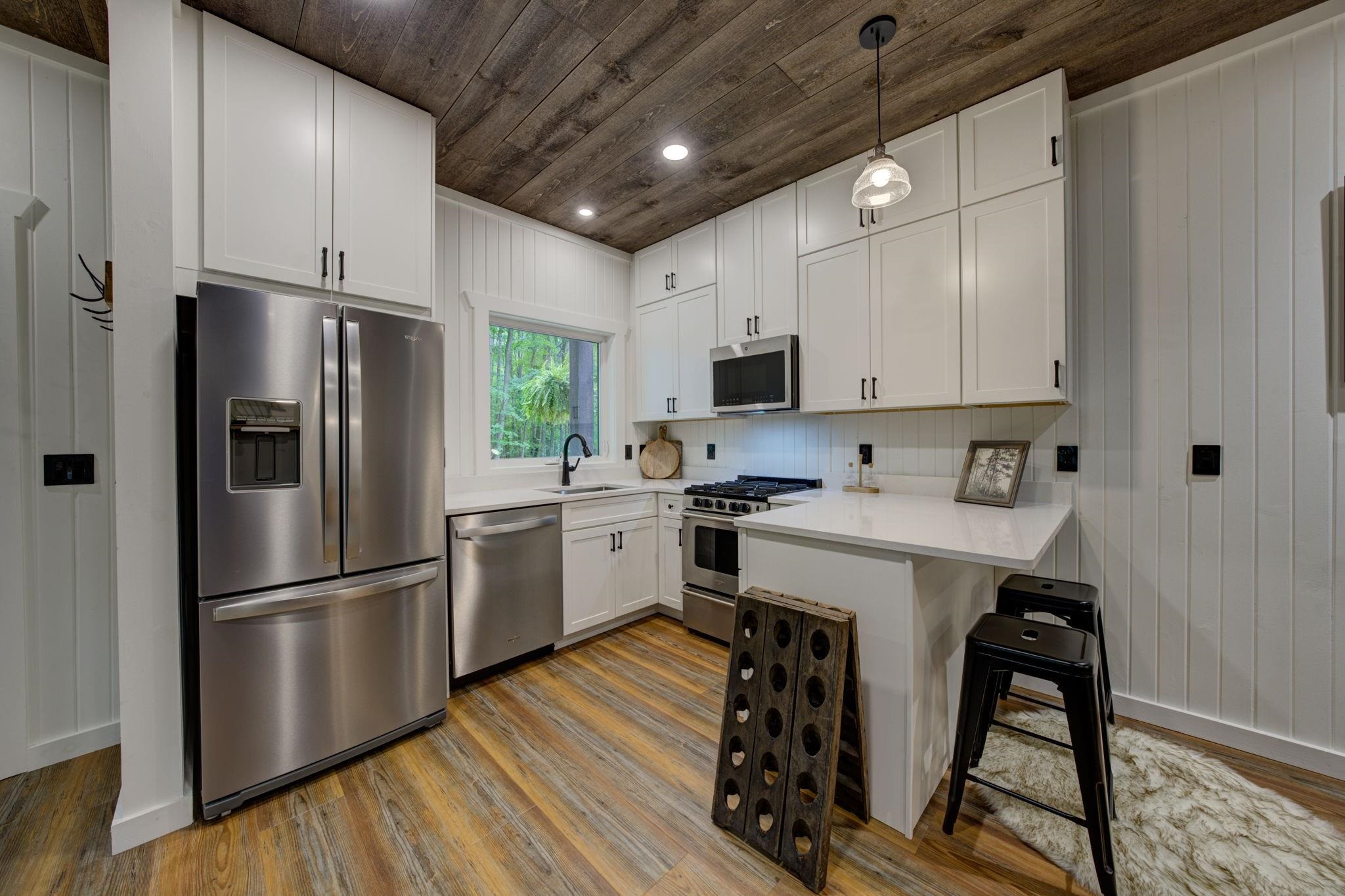 Photo 3 of Condo for sale at 1549 State St, Grawn, MI 49637 | MLS# 78080074290 | Listing updated on 2026-10-08
