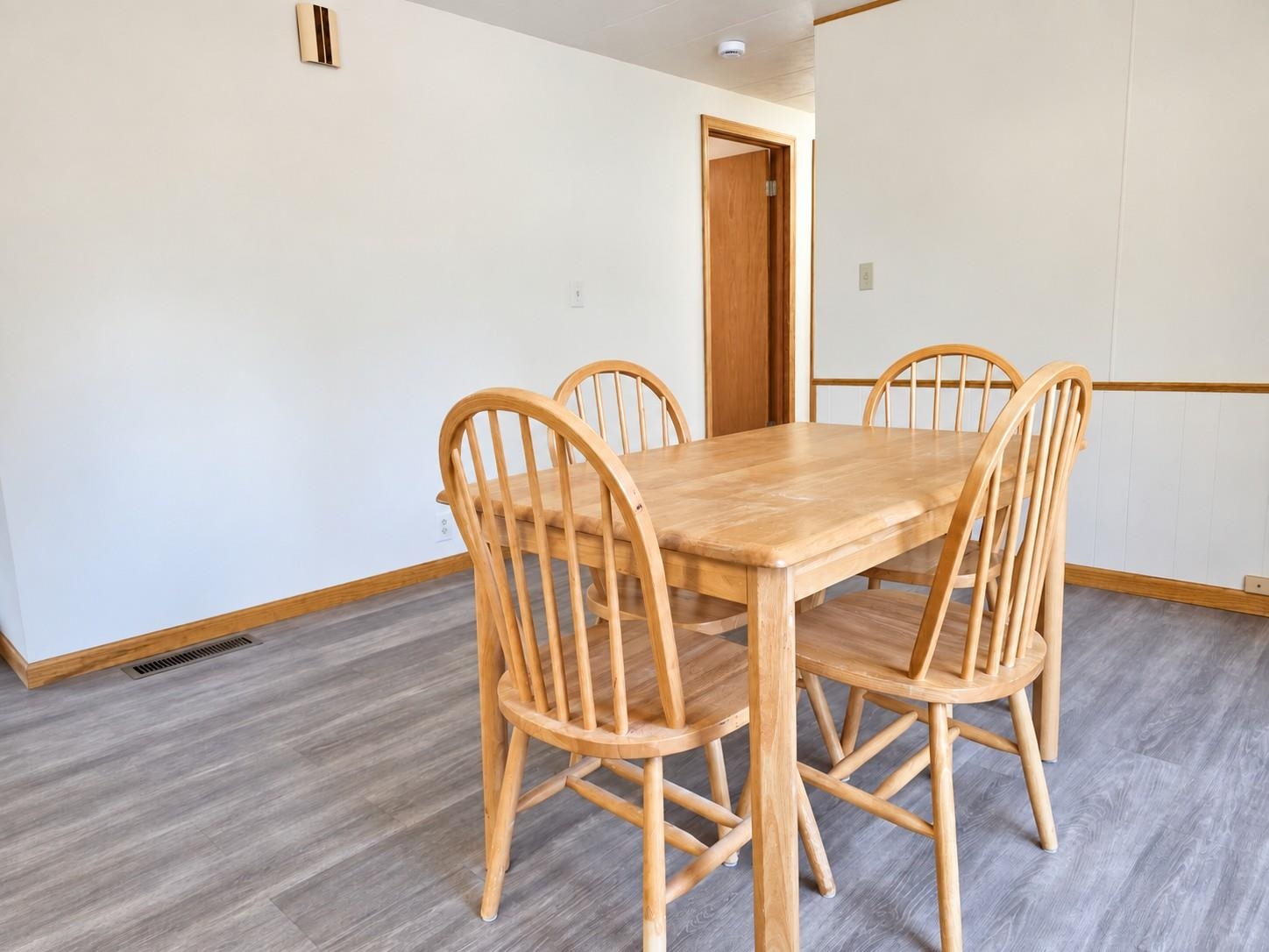 Photo 4 of Single family home for sale at 3868 Cecil Rd, Cadillac, MI 49601 | MLS# 78080074292 | Listing updated on 2026-10-07