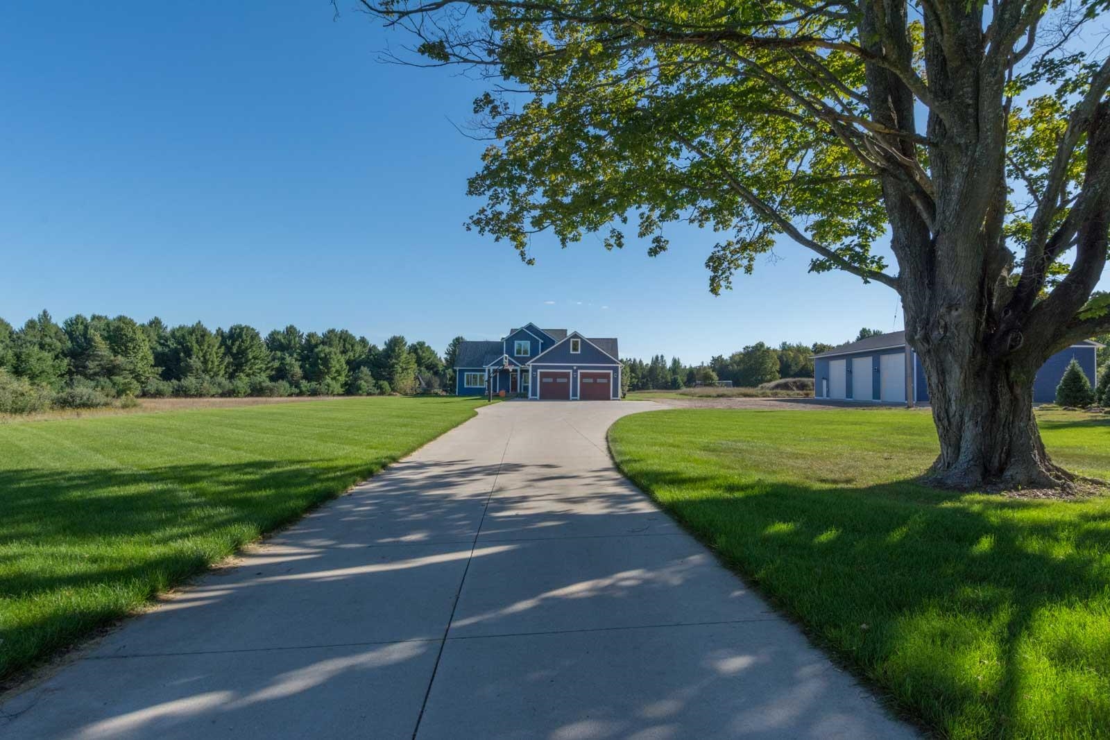 Photo 3 of Single family home for sale at 1776 E Bellinger Rd, Cedar, MI 49621 | MLS# 78080074294 | Listing updated on 2026-10-07