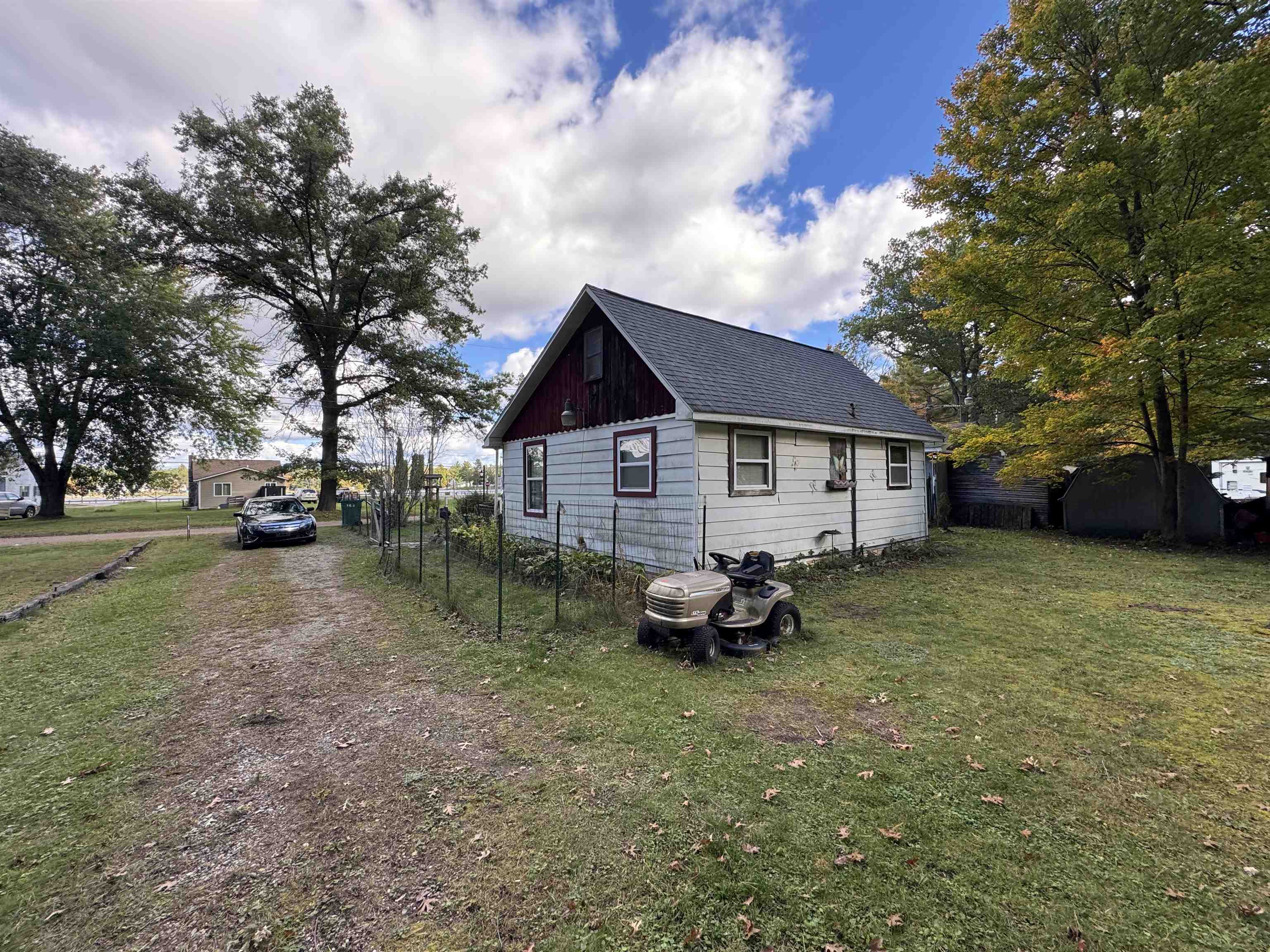 Photo 3 of Single family home for sale at 2308 E Ridge Dr, Prescott, MI 48756 | MLS# 79080074297 | Listing updated on 2026-10-07