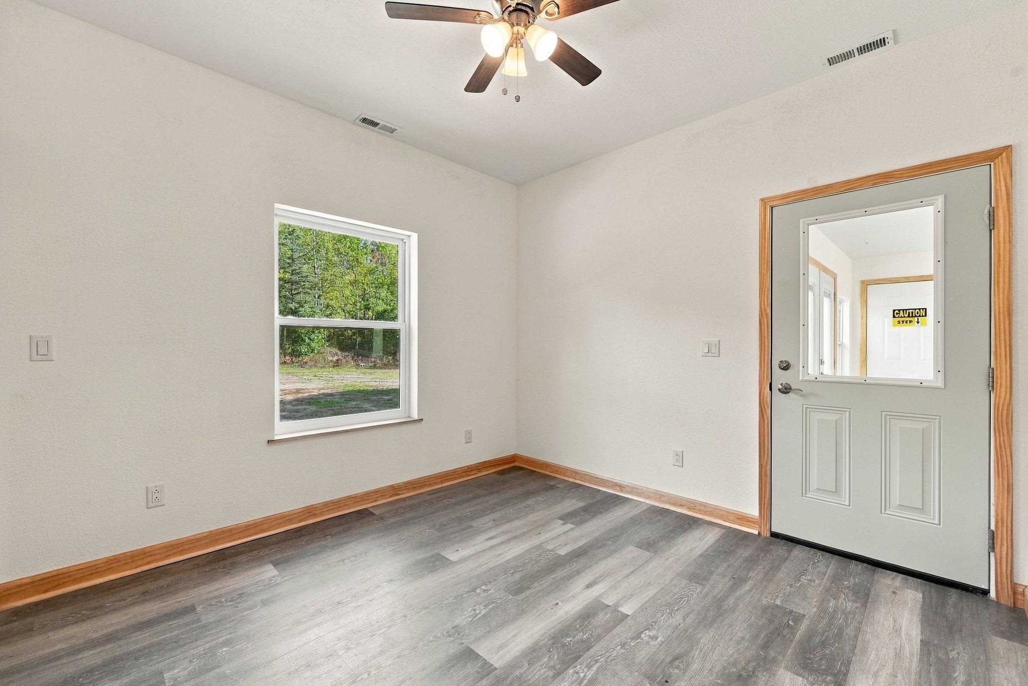 Photo 3 of Single family home for sale at 1425 S Taxiway Charlie, Lake City, MI 49651 | MLS# 78080074313 | Listing updated on 2026-10-07