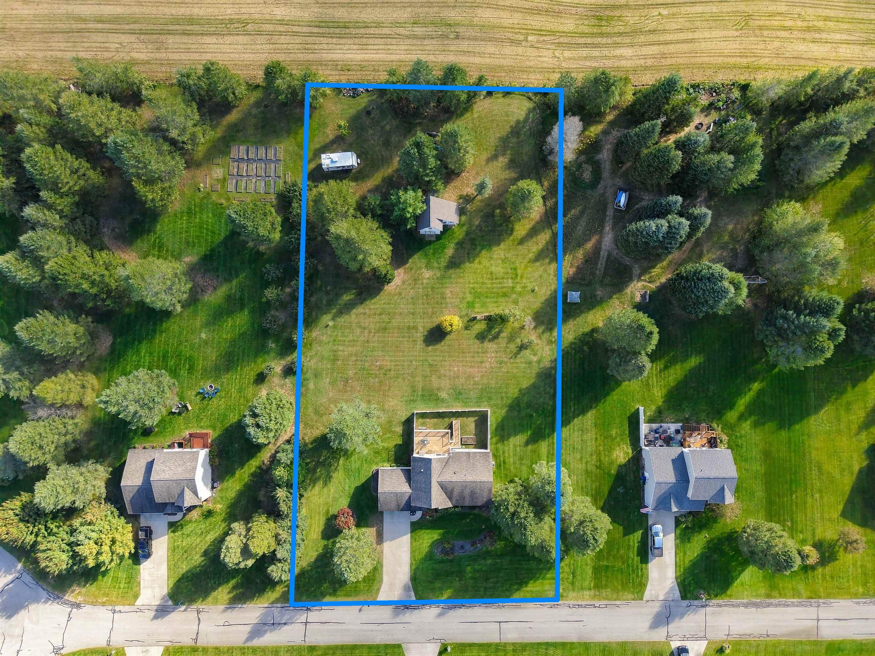 Photo 3 of Single family home for sale at 577 Strohm Rd, Traverse City, MI 49696 | MLS# 78080074316 | Listing updated on 2026-10-07