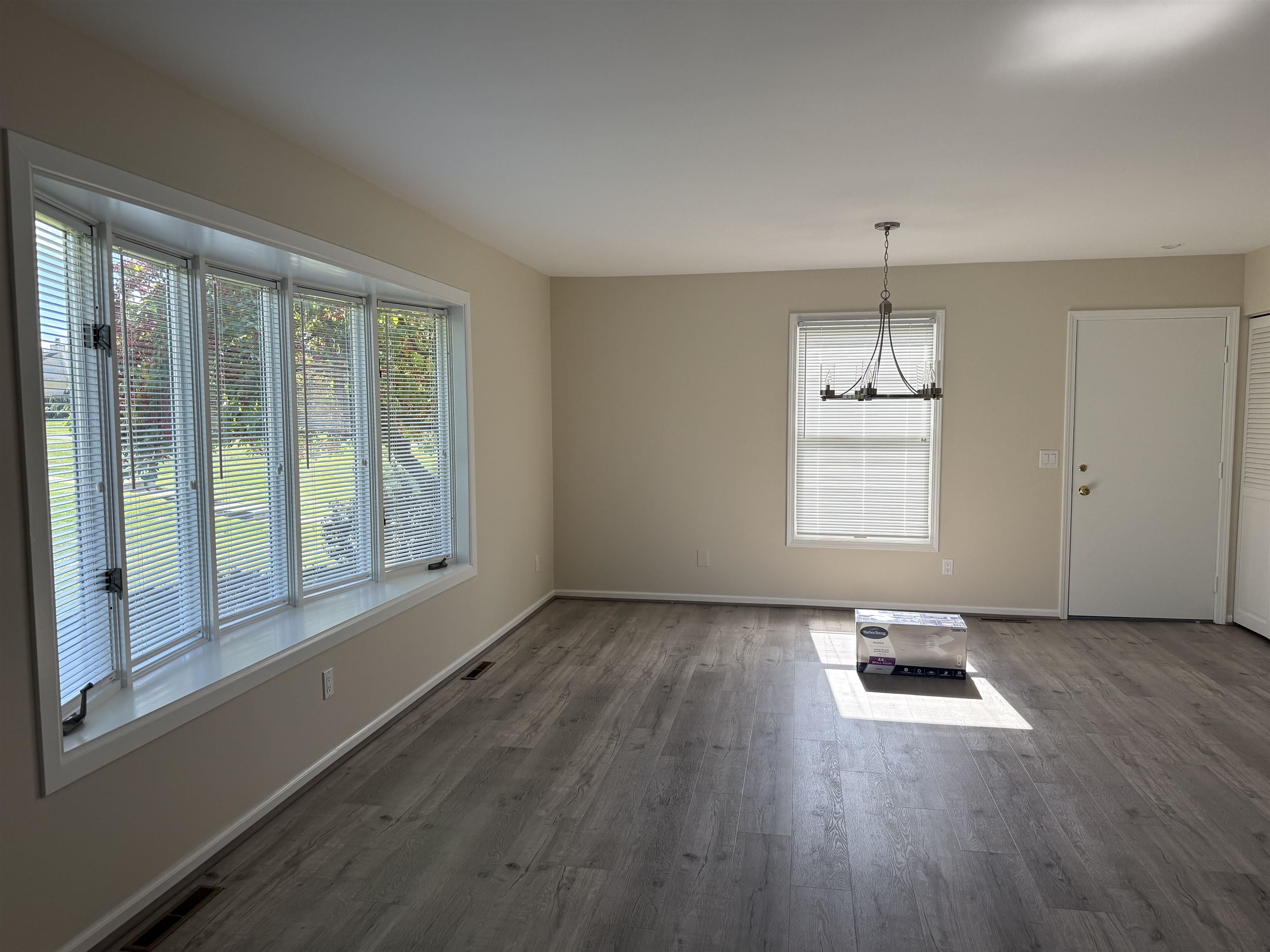 Listing Photo 5 - Condo for sale in building located at 7085 Cherrywood Ct, Traverse City, MI 49686