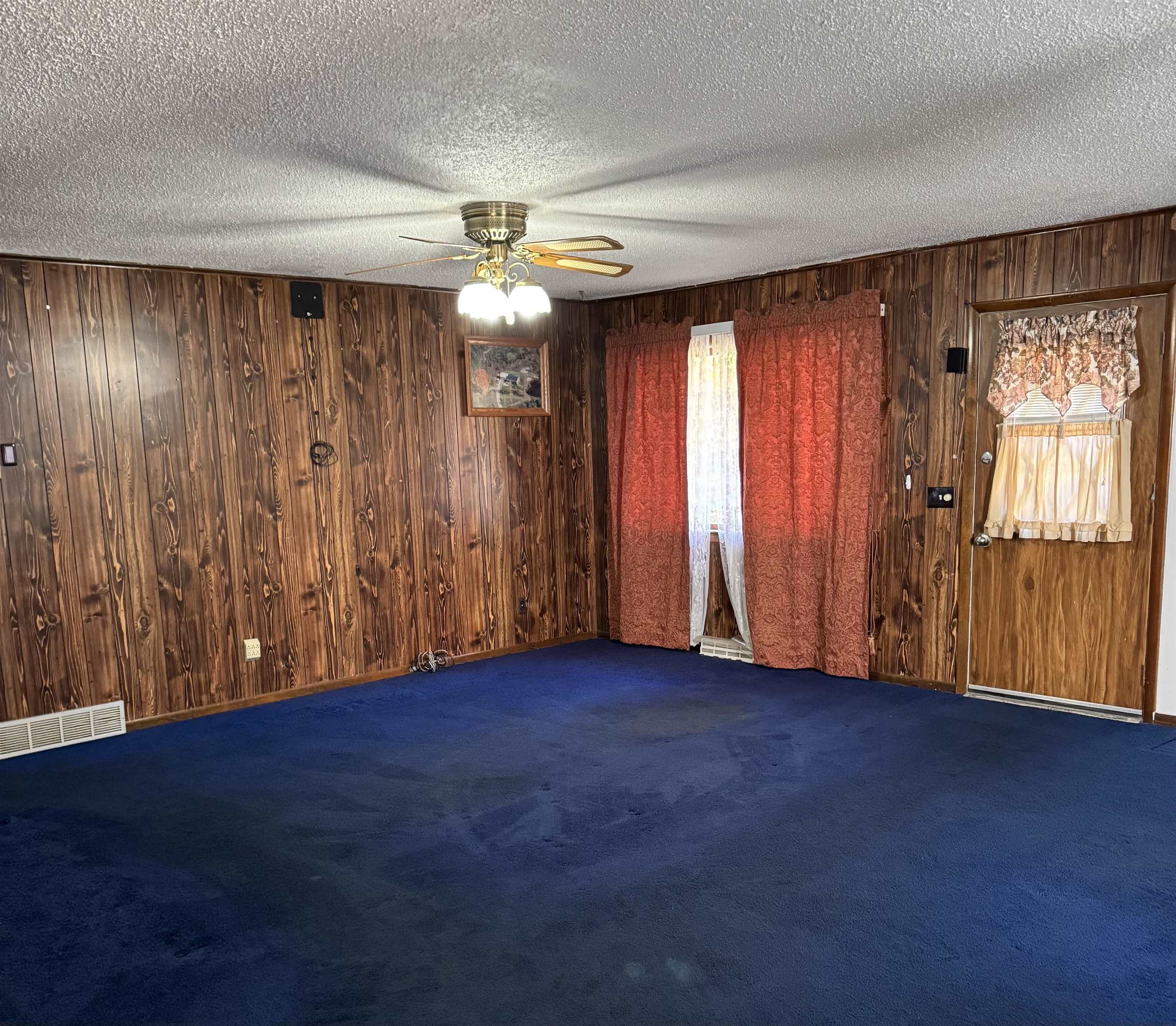 Photo 4 of Single family home for sale at 4611 S Dickerson Rd, Lake City, MI 49651 | MLS# 78080074504 | Listing updated on 2026-10-19