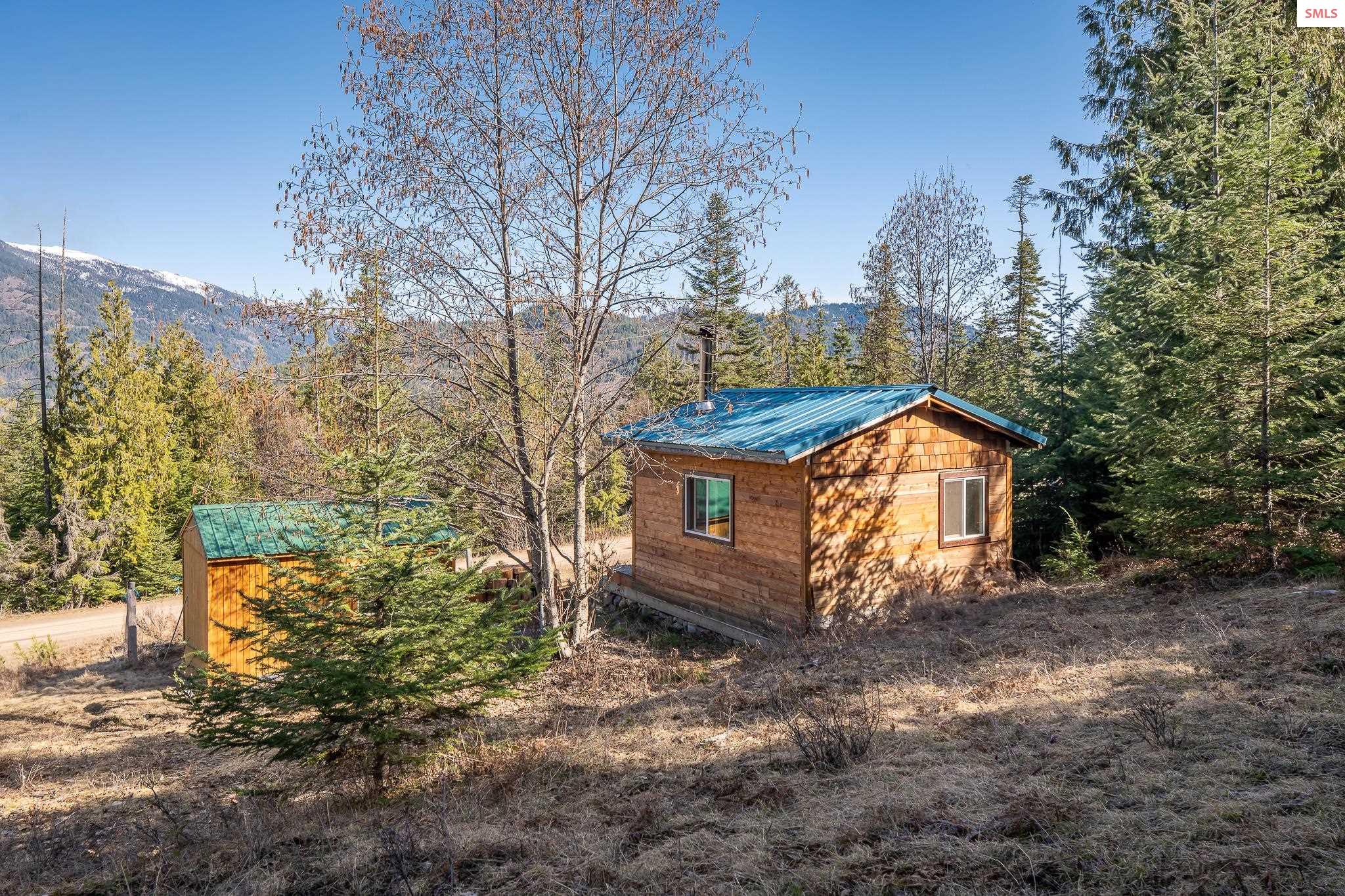 Front exterior of 940 Sled Run Trail