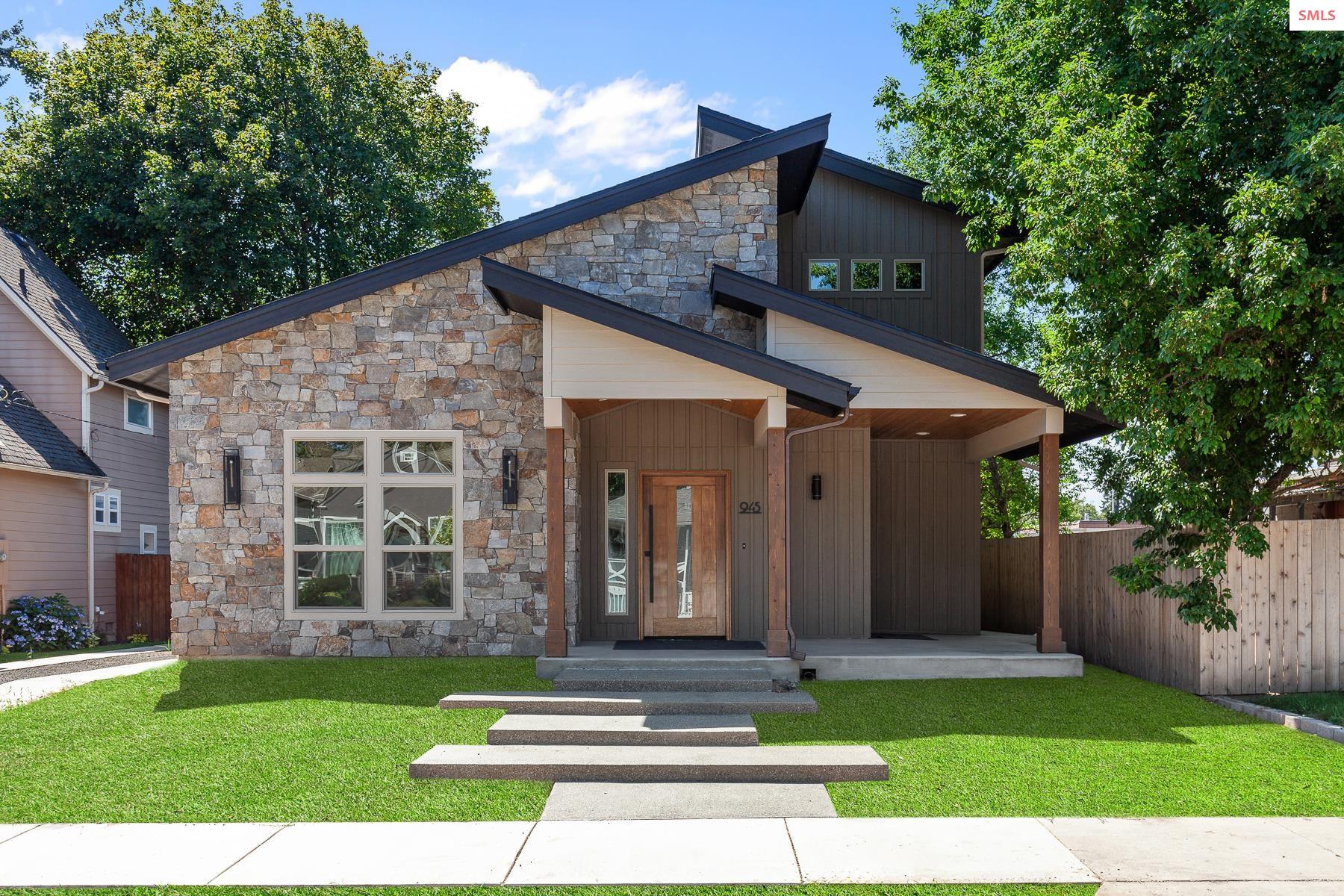 Front exterior of 945 N 5th