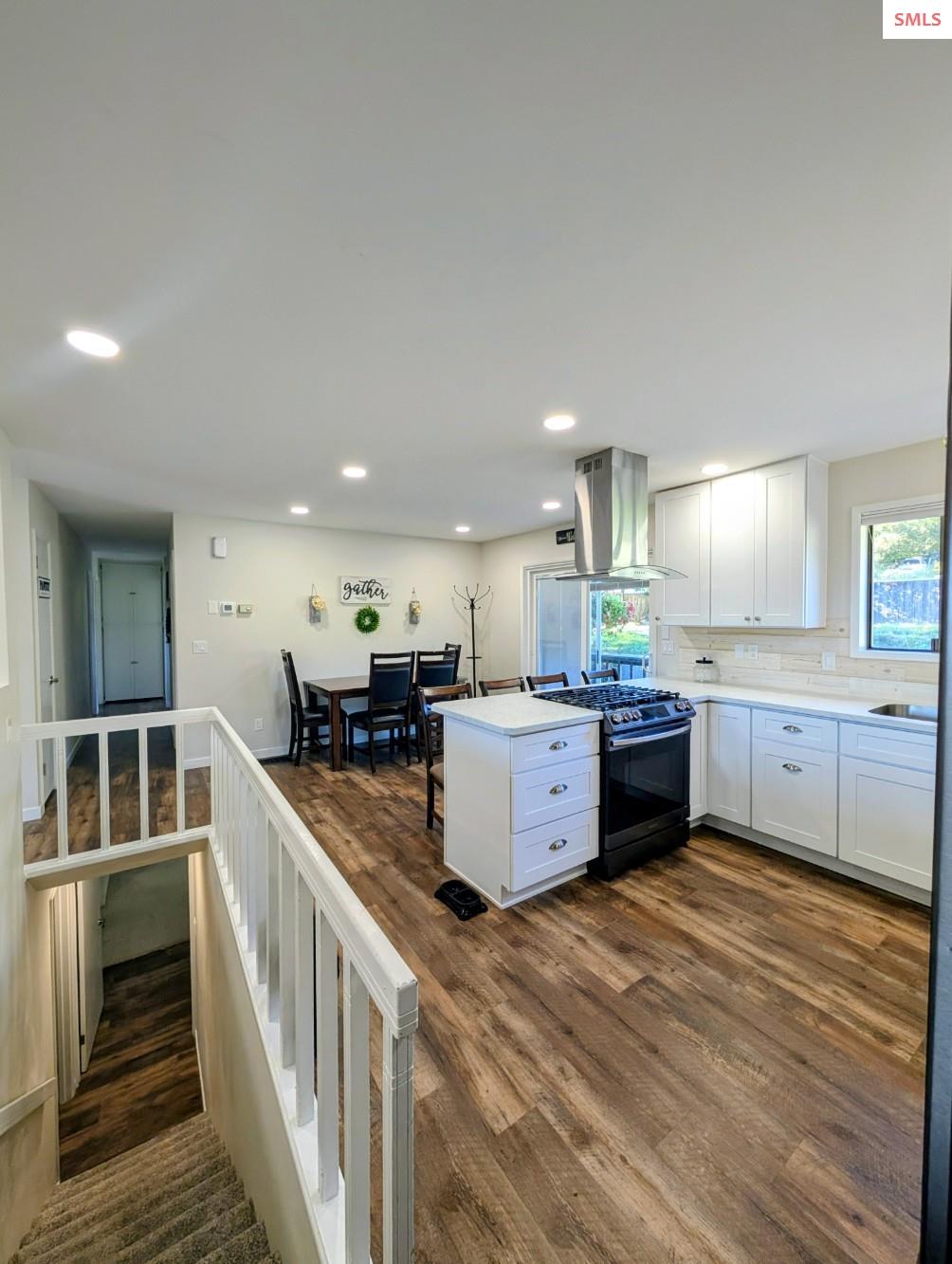 Property photo 2 for 6857 Westview Drive