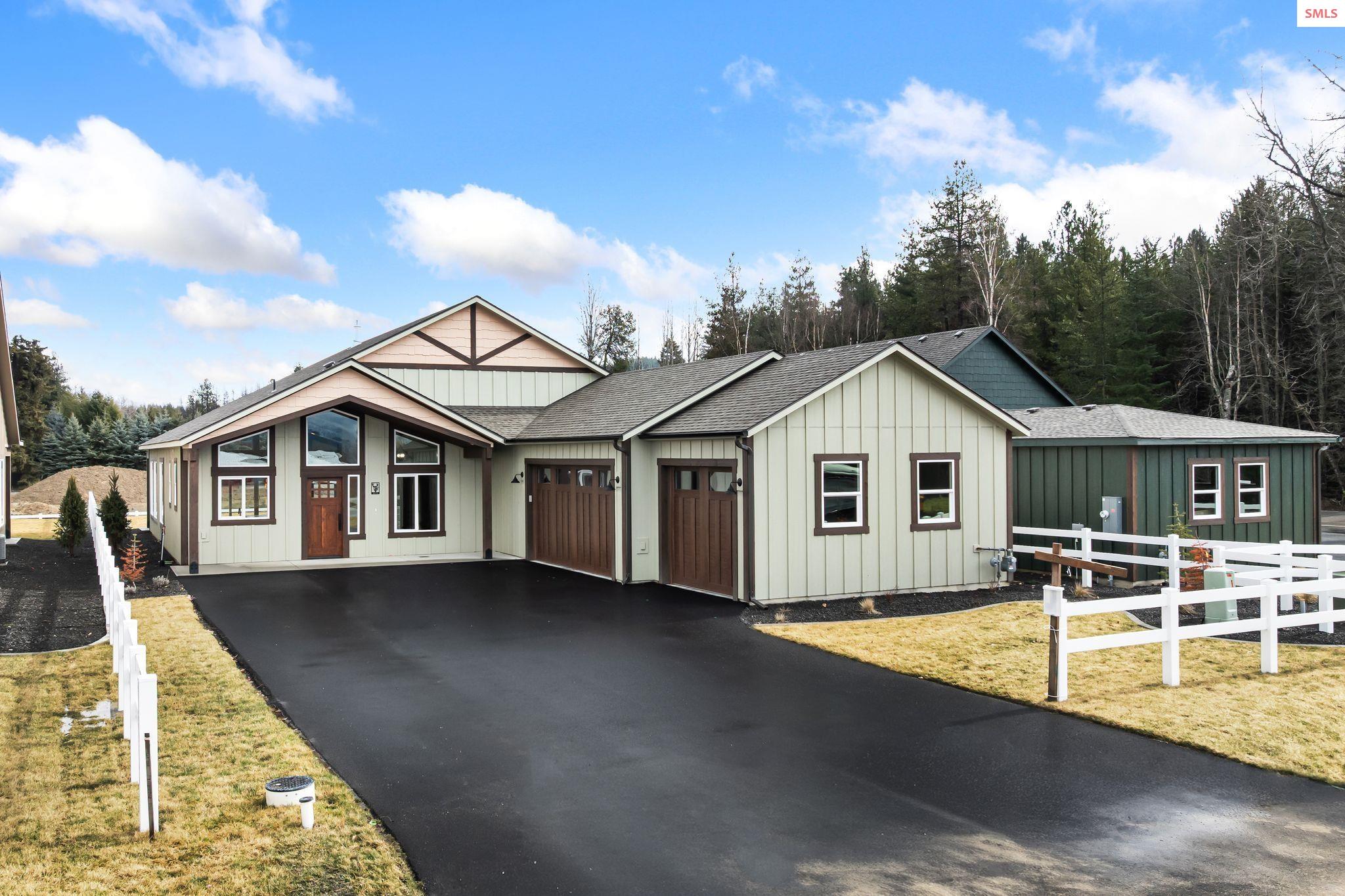 Front exterior of 105 Backtrack