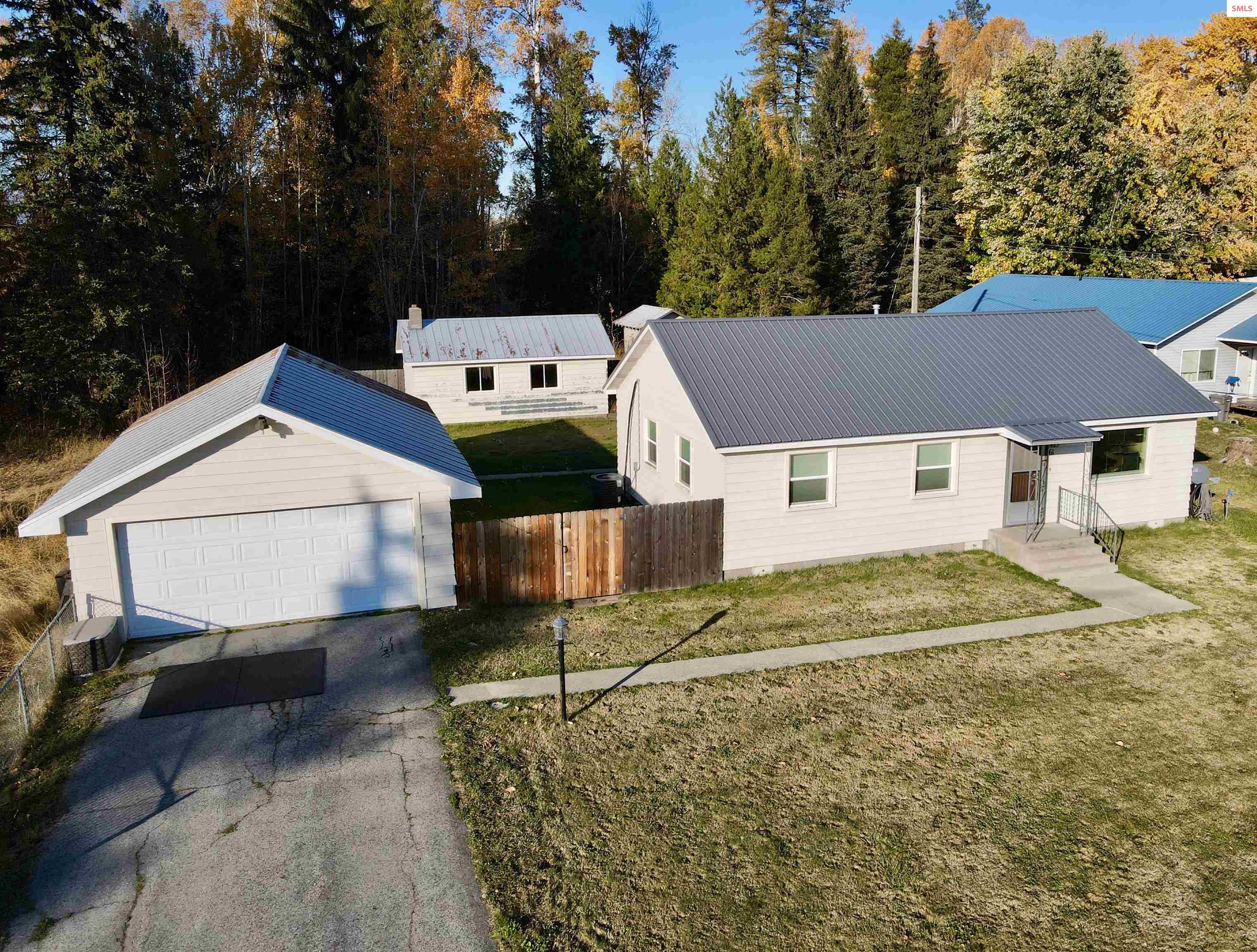Property photo 2 for 61 Whiskey Jack Road