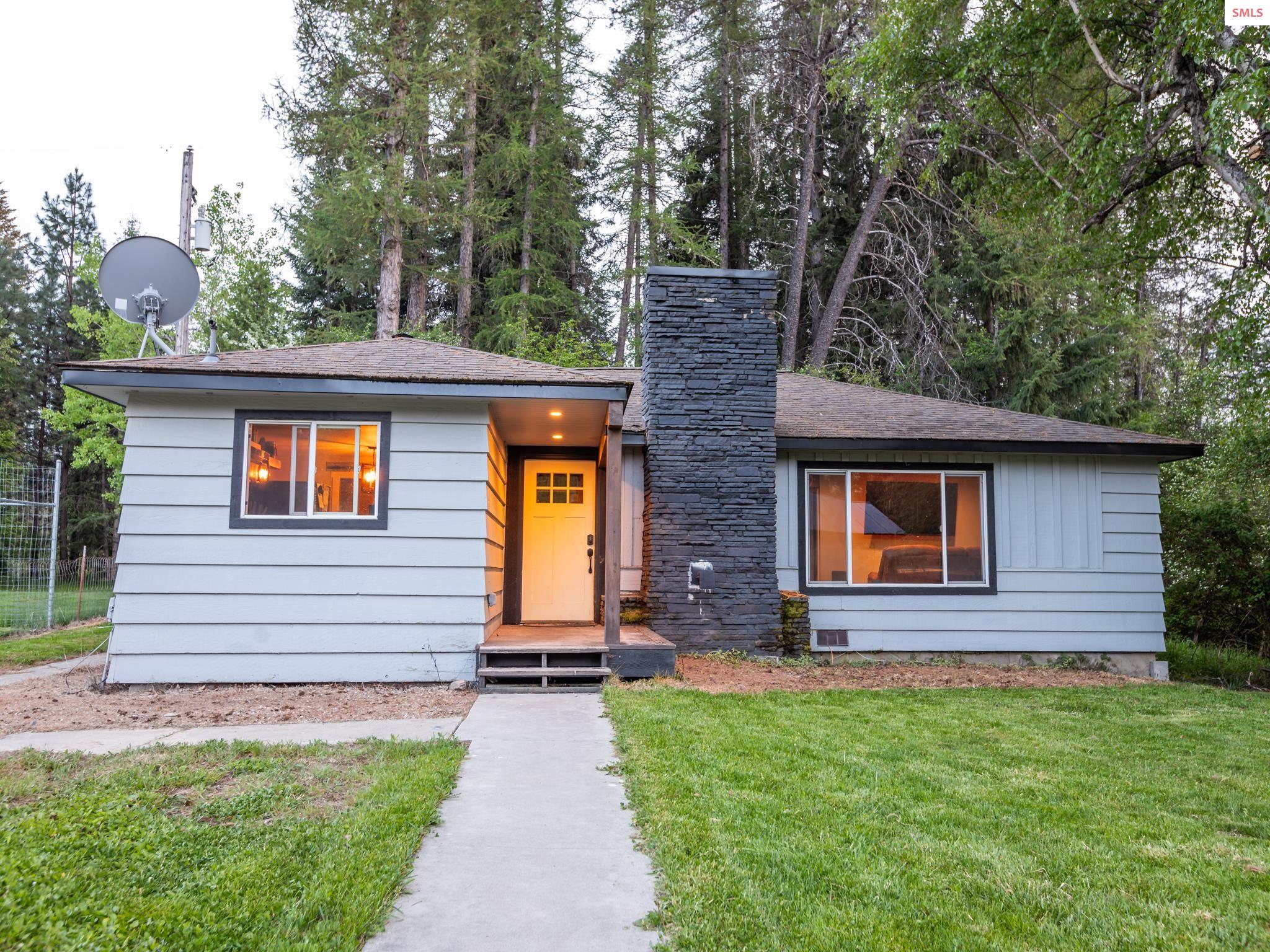 Property photo 2 for 1356 Sagle Rd