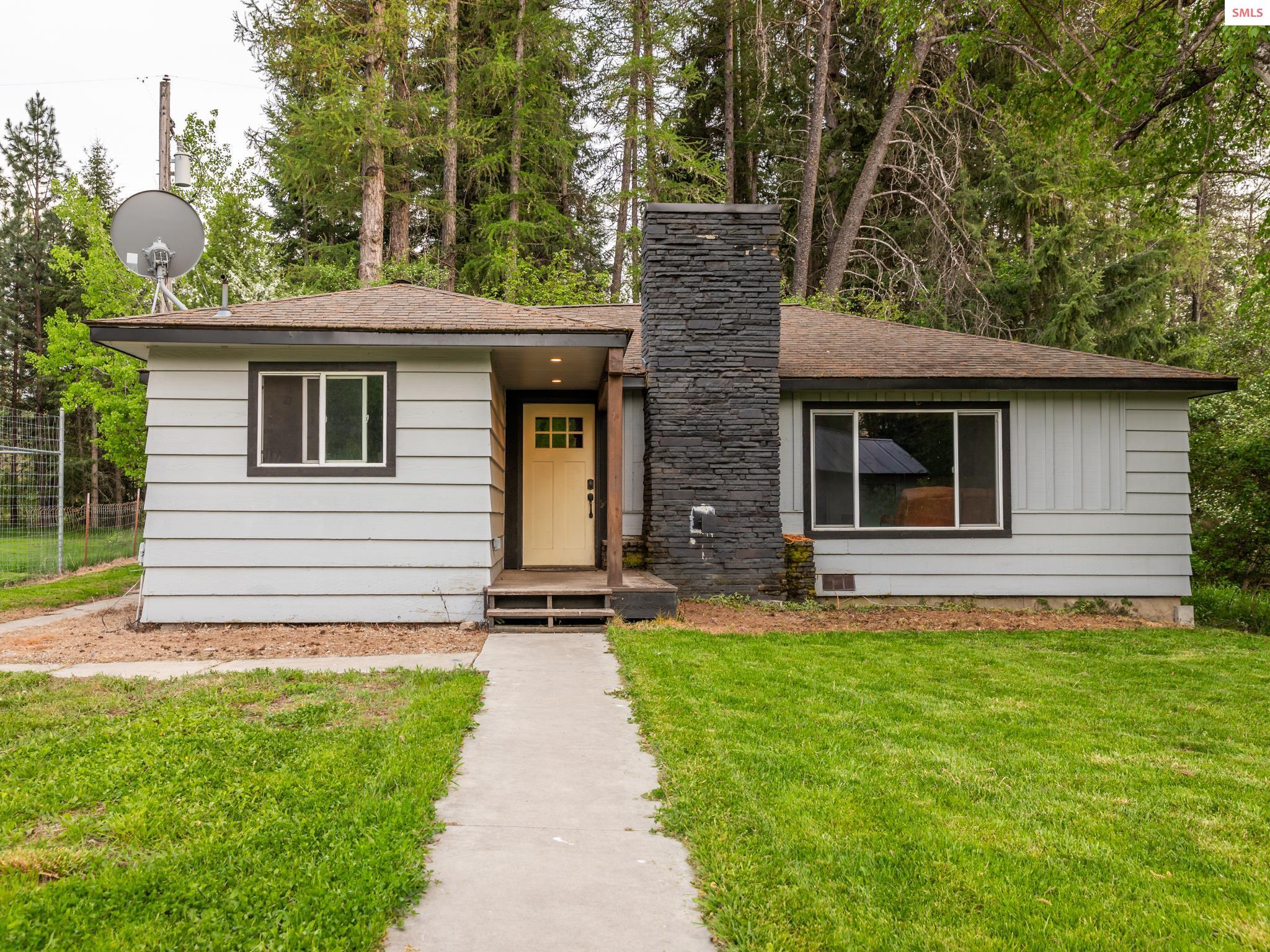 Property photo 3 for 1356 Sagle Rd