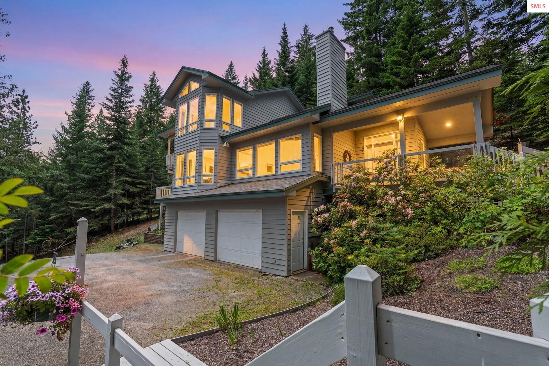 Front exterior of 38 S Quail Run