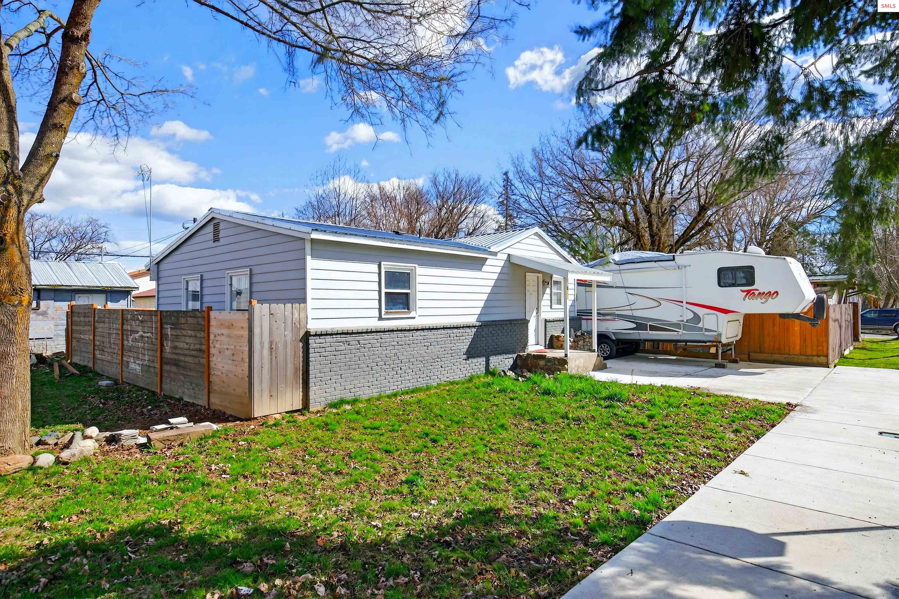 Property photo 2 for 403 Olive Ave