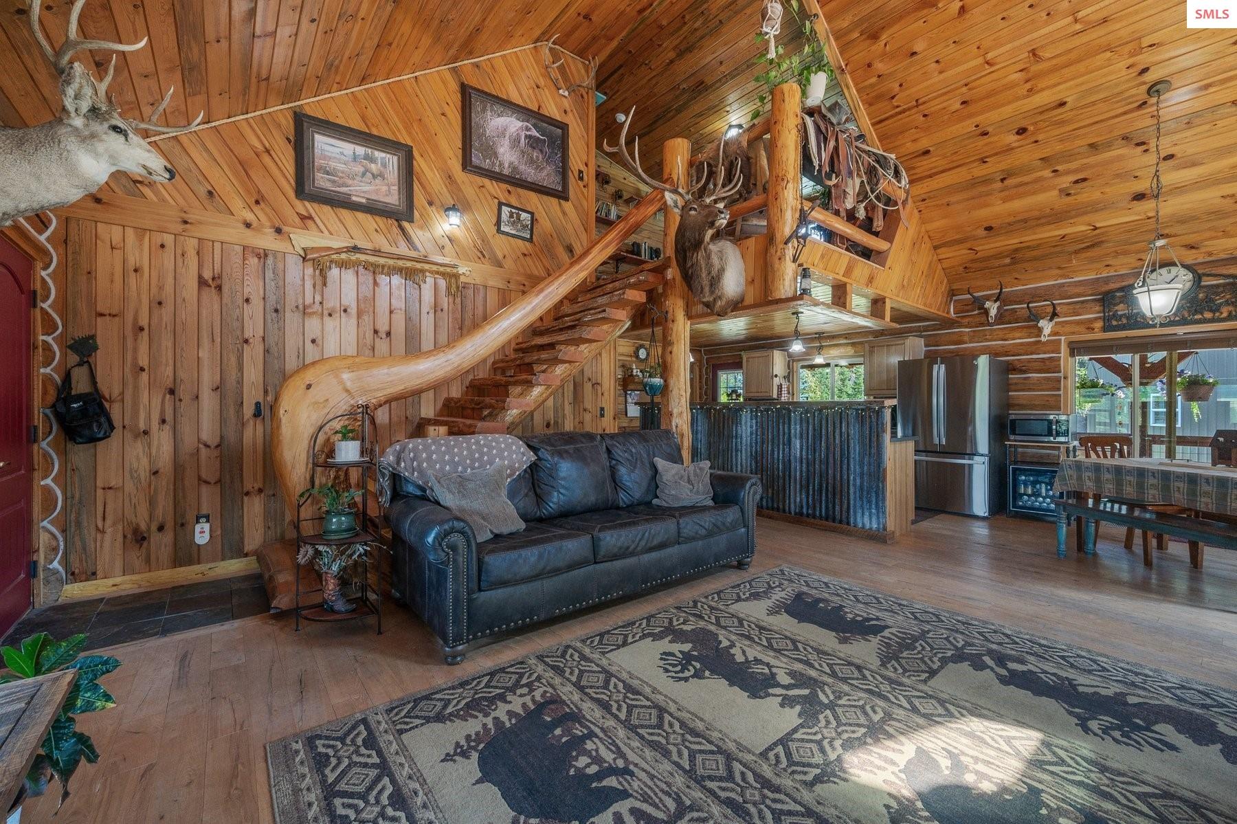 Property photo 3 for 124 Brown Creek Road