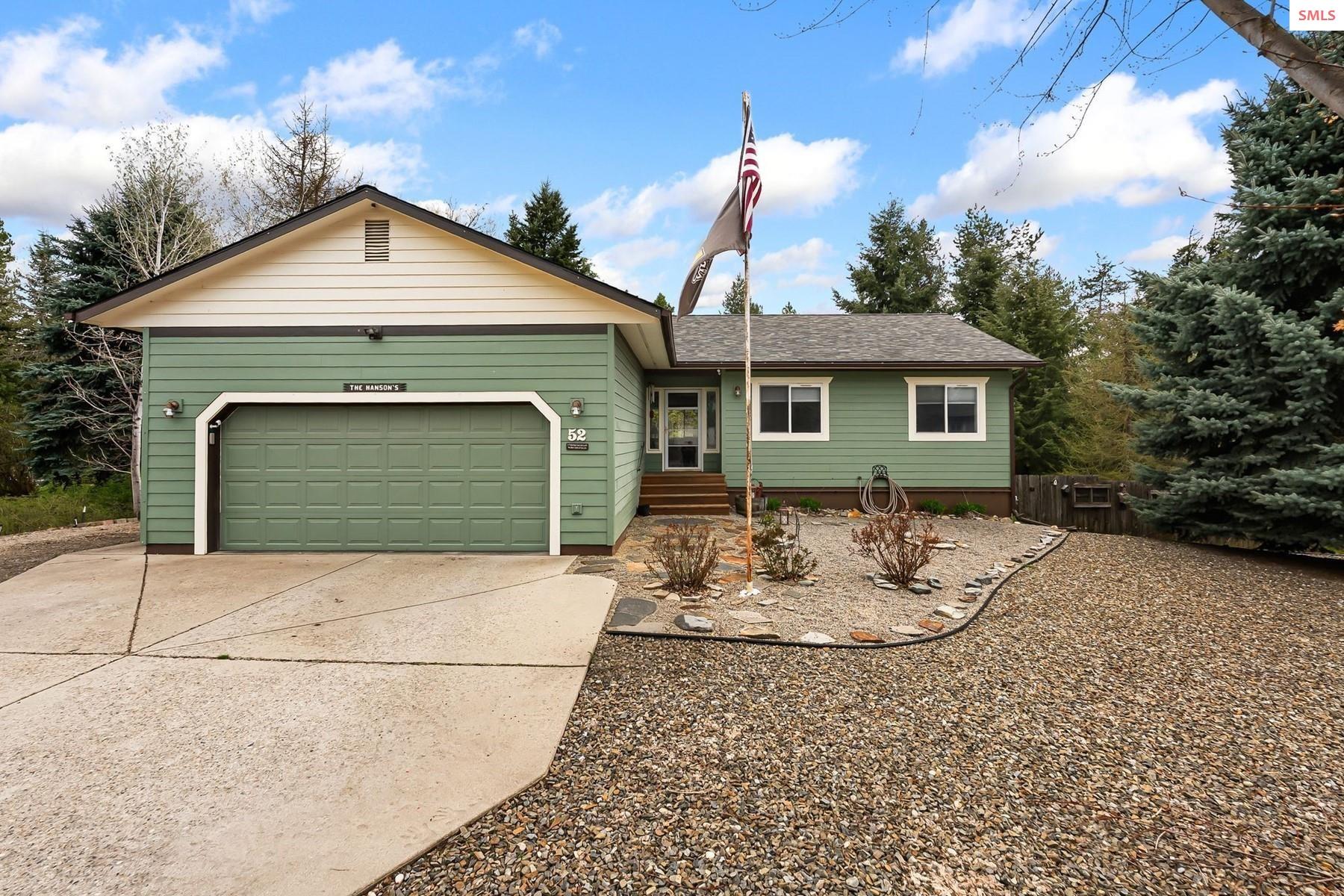 Front exterior of 52 Robin Dr