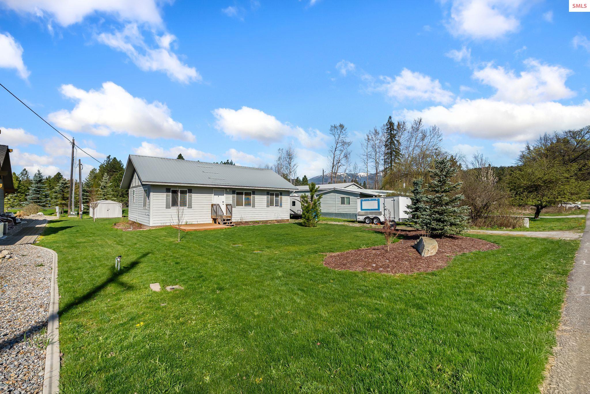 Property photo 2 for 302 Mill Rd