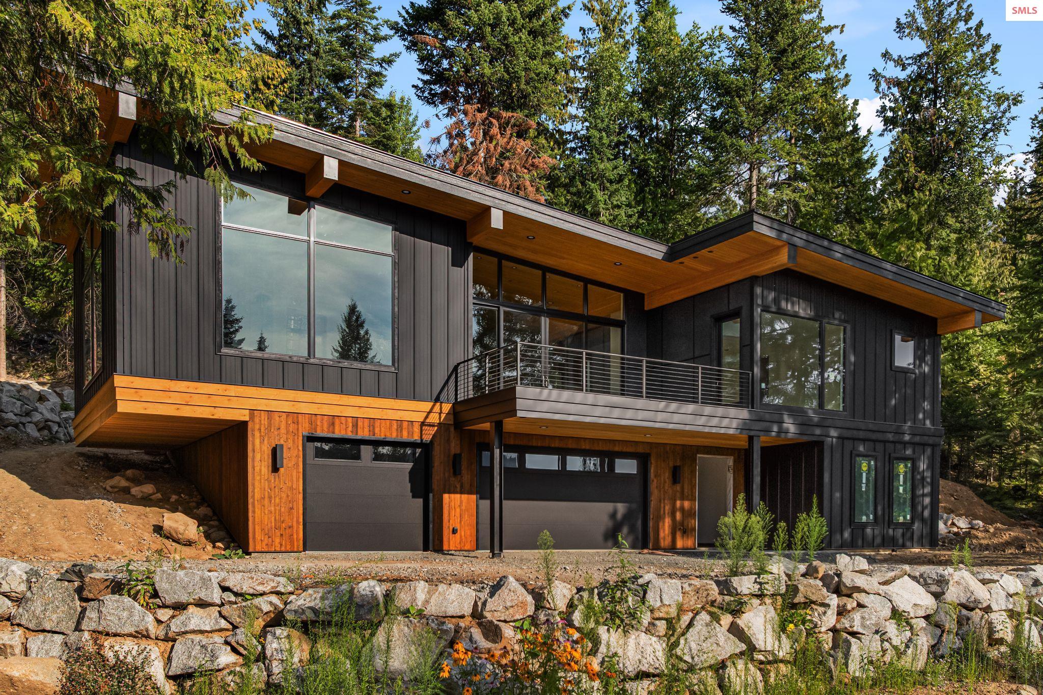 Front exterior of 292 Fairway View Drive
