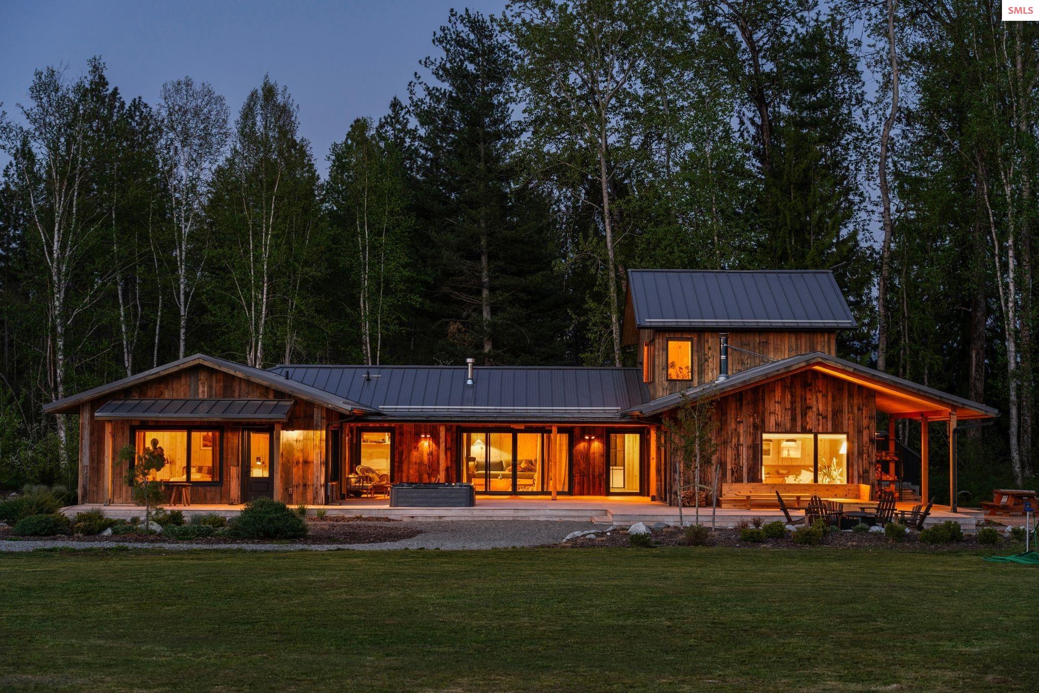 Front exterior of 202 Siskin Ln