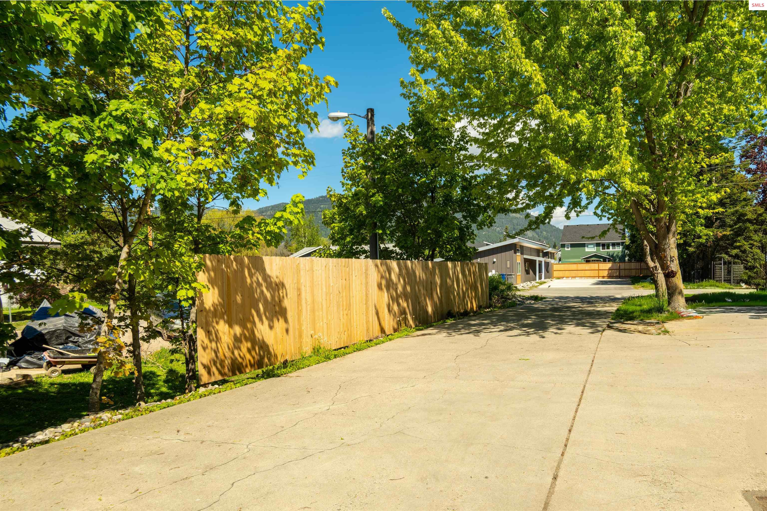 Property photo 2 for 1611 Cedar St