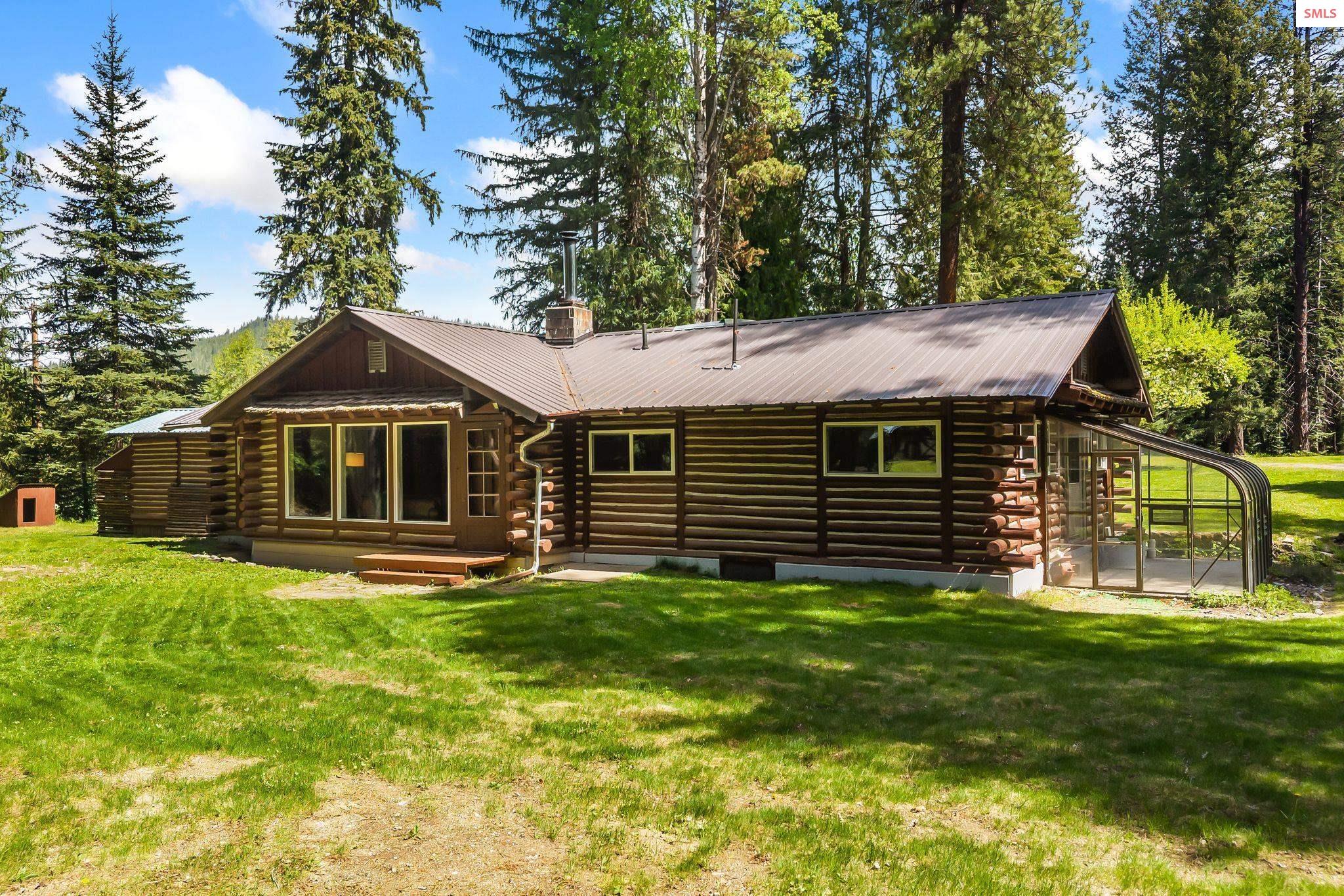 Front exterior of 255 Red Alder