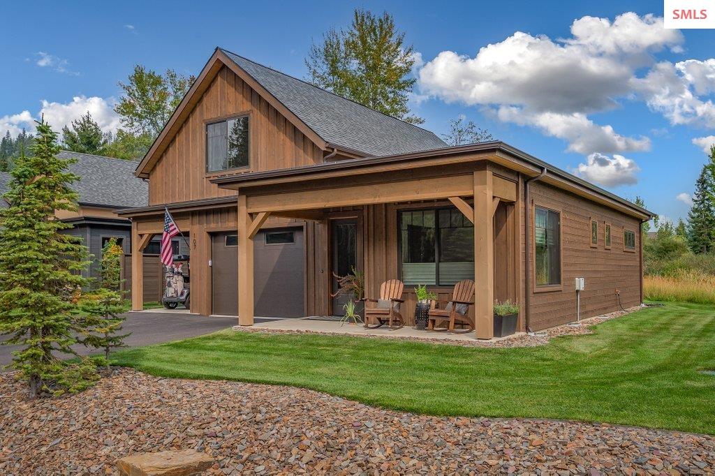 Front exterior of 107 Oxbow