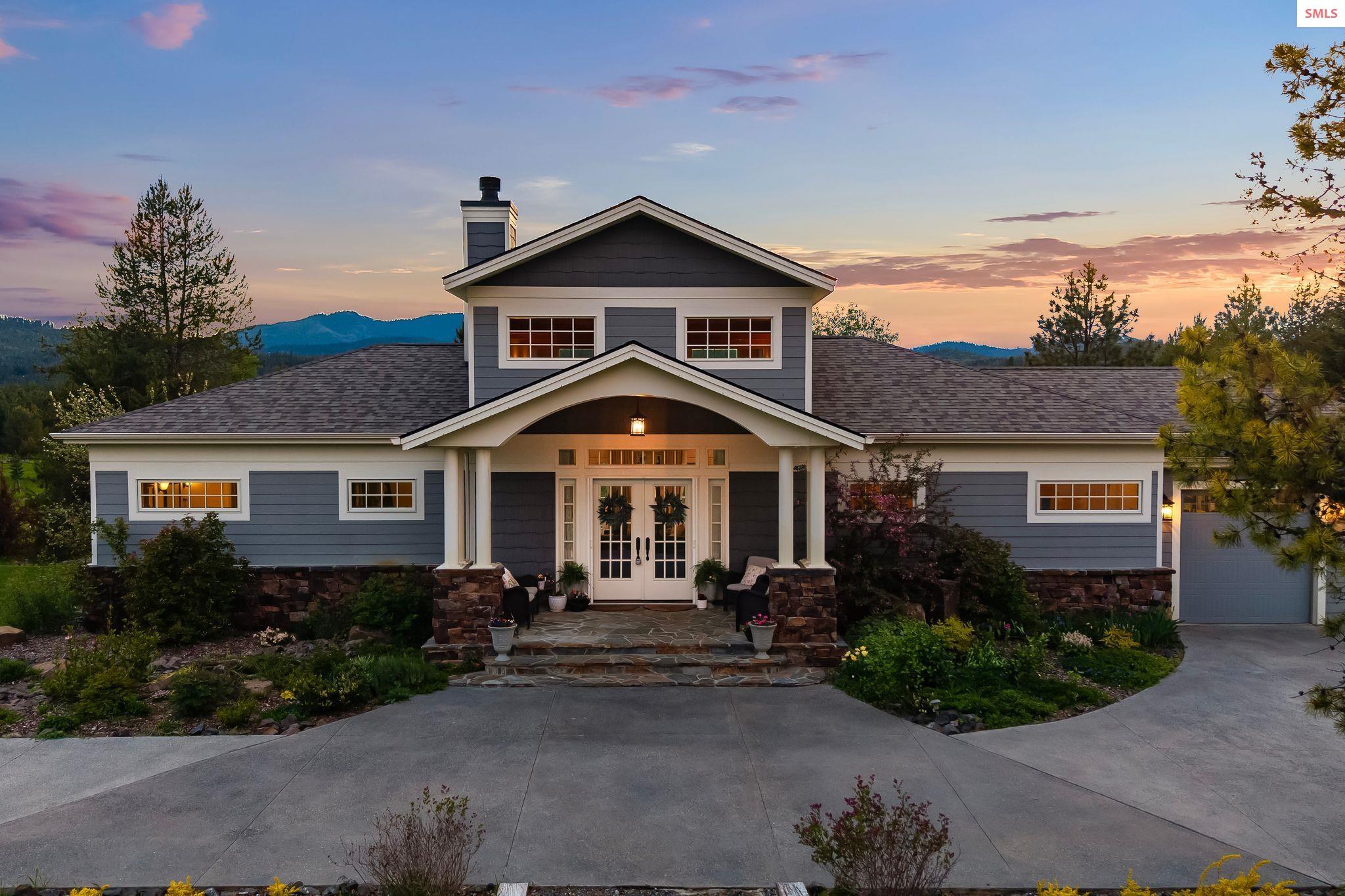 Front exterior of 90 Bonnie Ln.