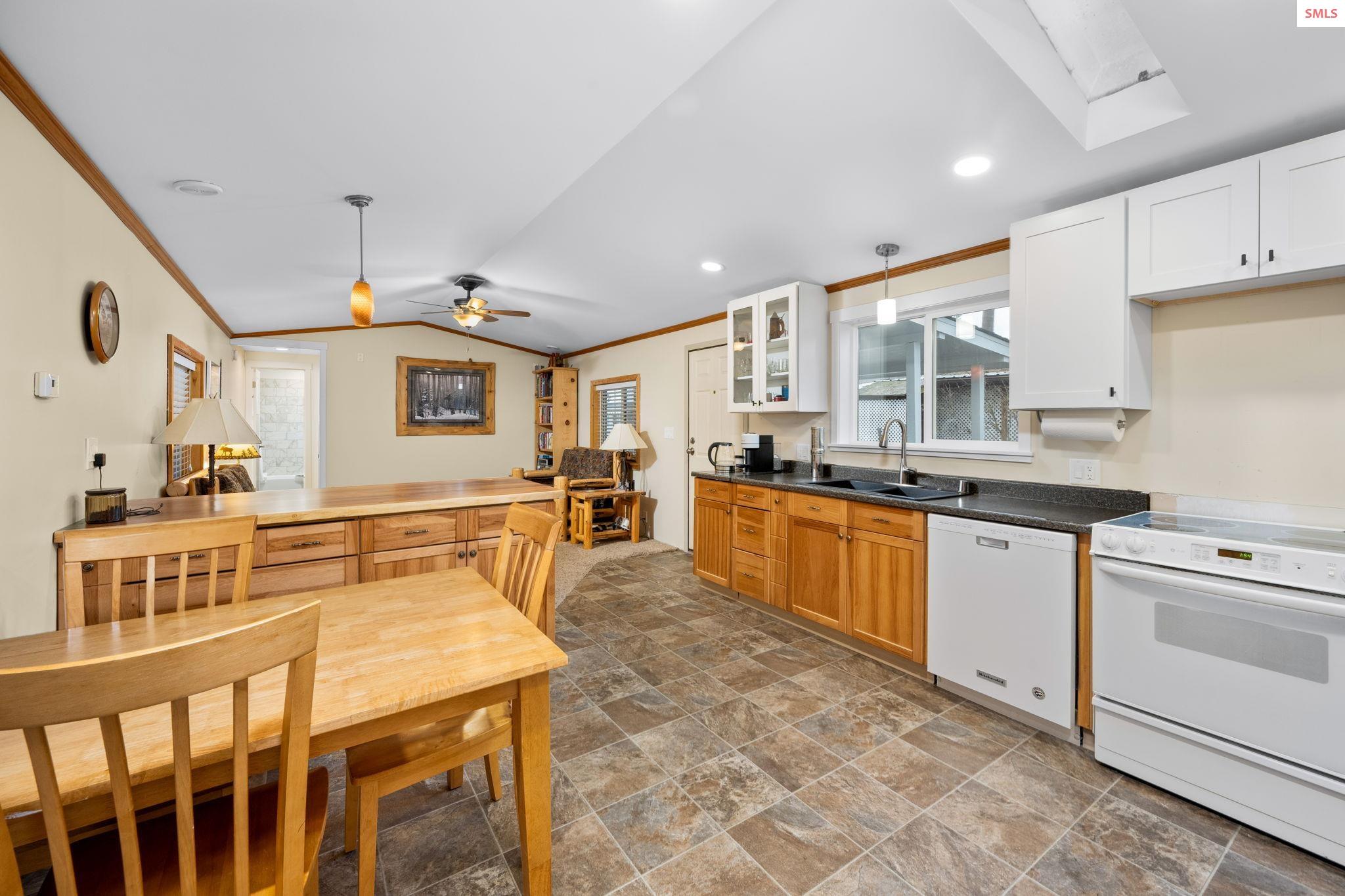 Property photo 3 for 9140 Starr Loop