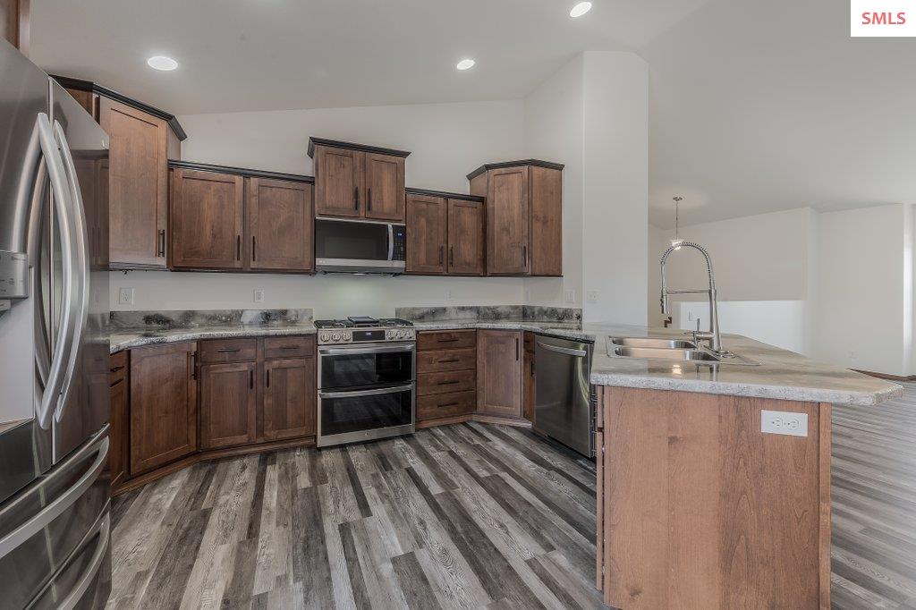 Property photo 3 for 3141 Thrush Dr