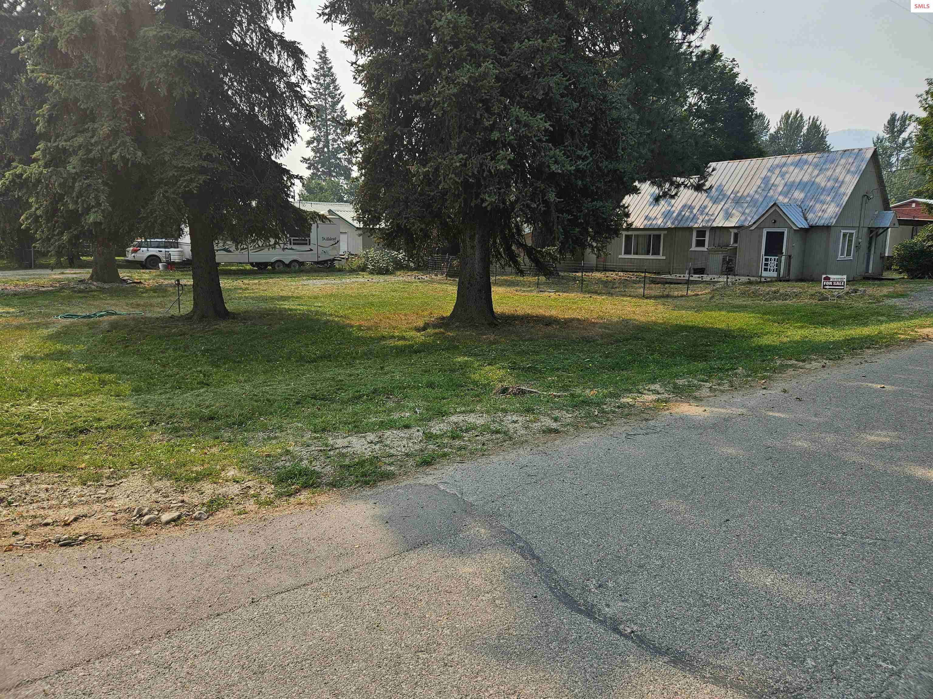 Front exterior of 104 N Mill Street