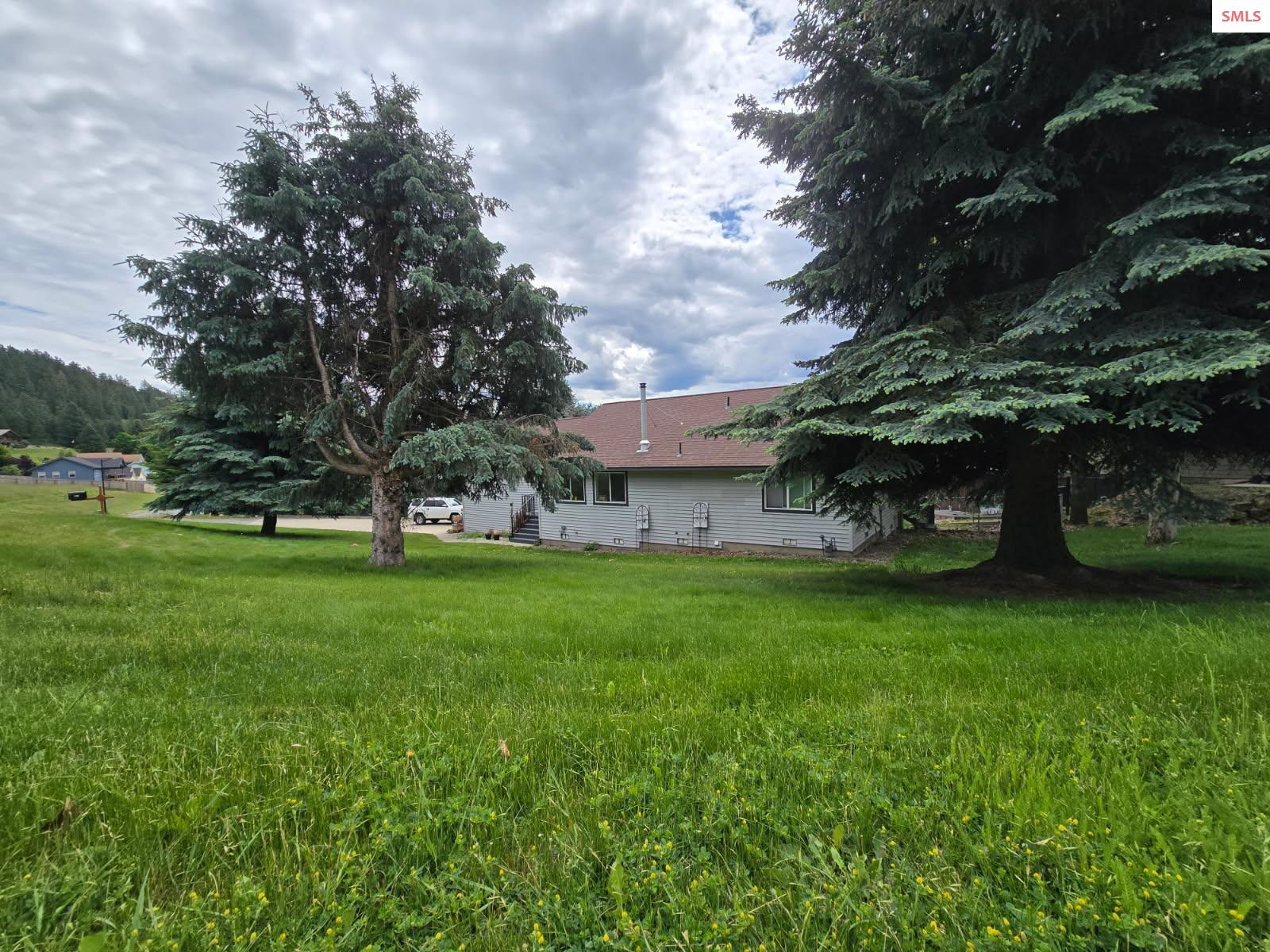 Property photo 2 for 6894 Wild Rose Lane