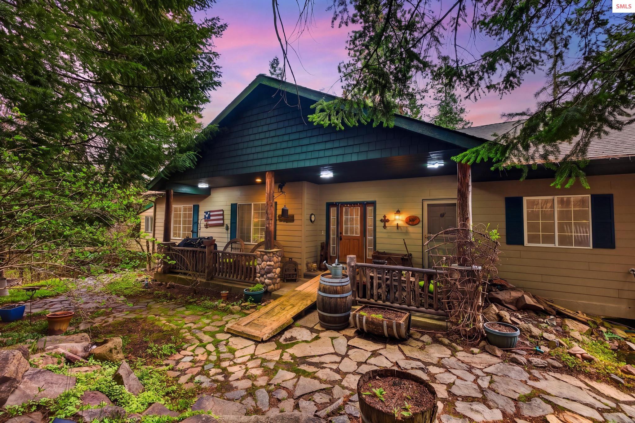Property photo 3 for 17461 Right Fork Rd