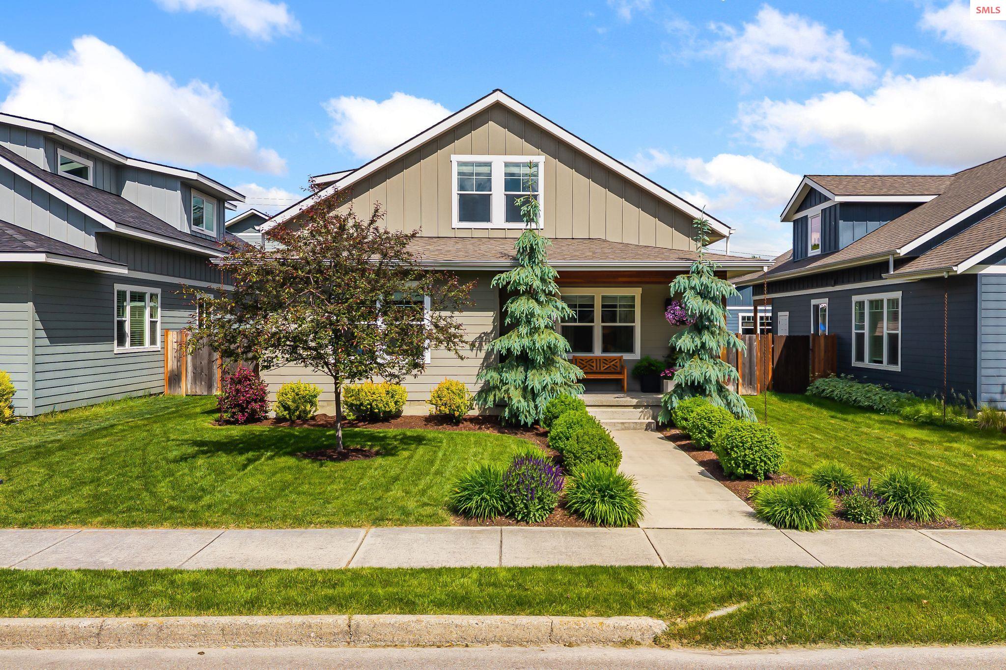Front exterior of 409 S Boyer