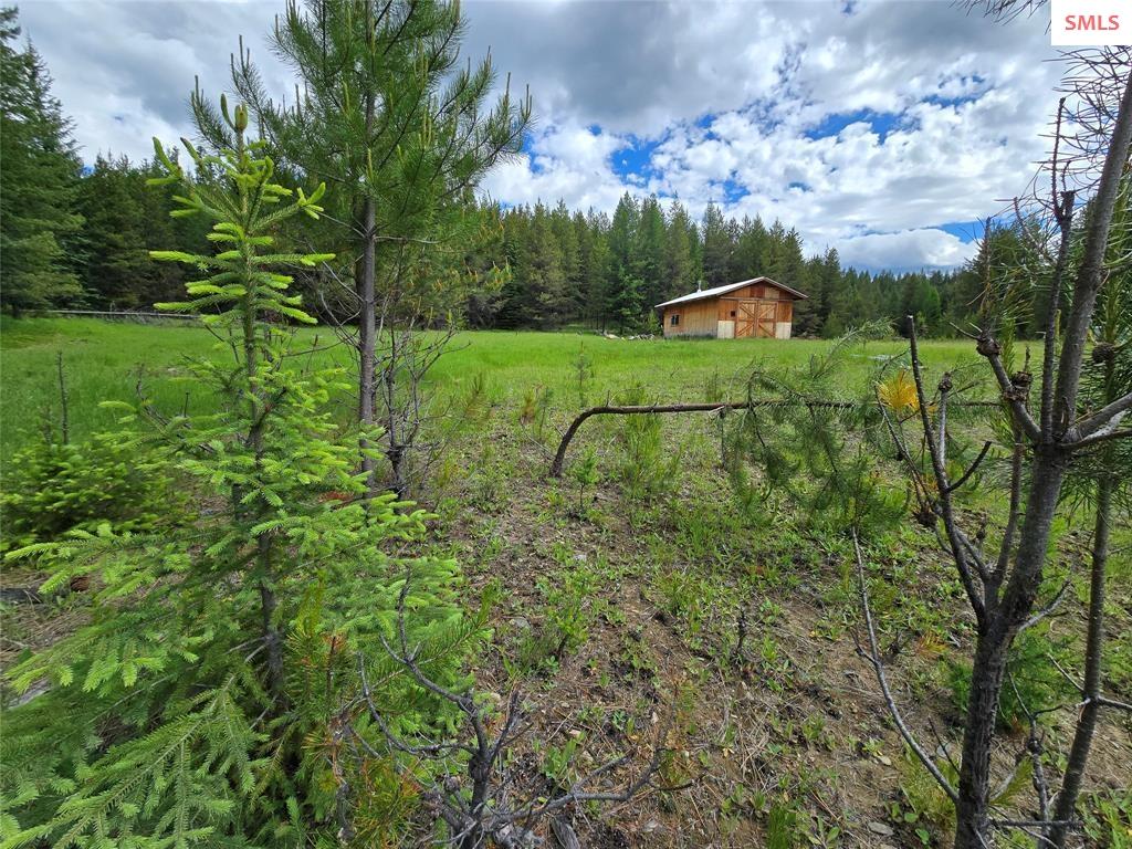 Property photo 2 for 28341 Yaak River Rd
