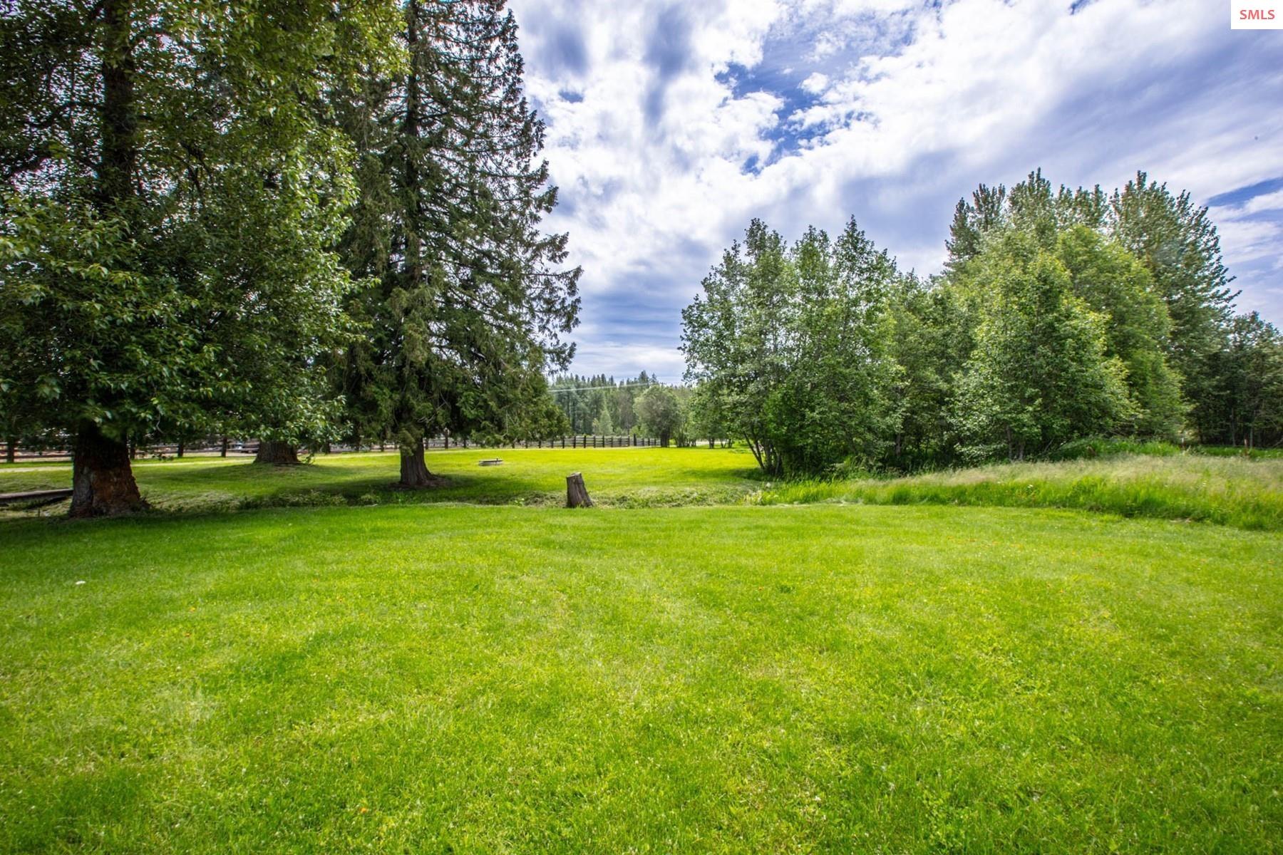 Property photo 2 for 1923 Sagle Road