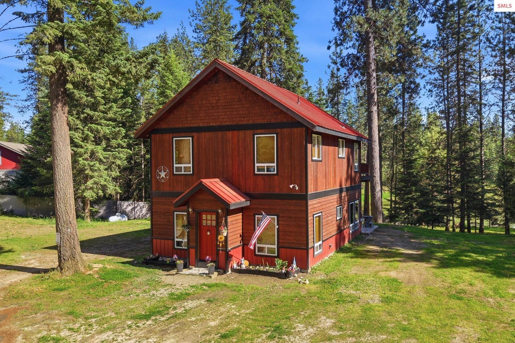 Front exterior of 2206 Gypsy Bay Rd