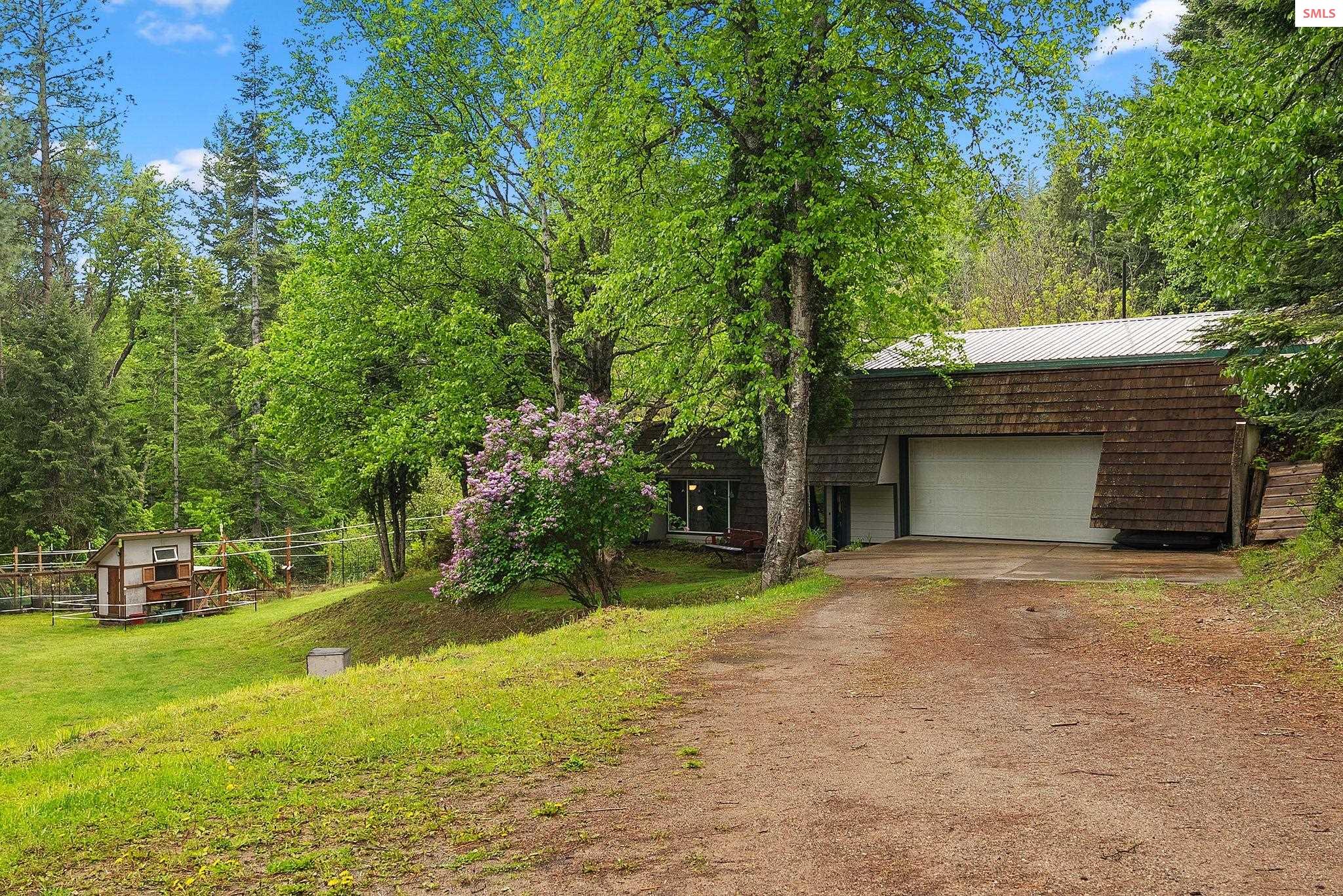 Property photo 2 for 272 Hidden Springs Rd