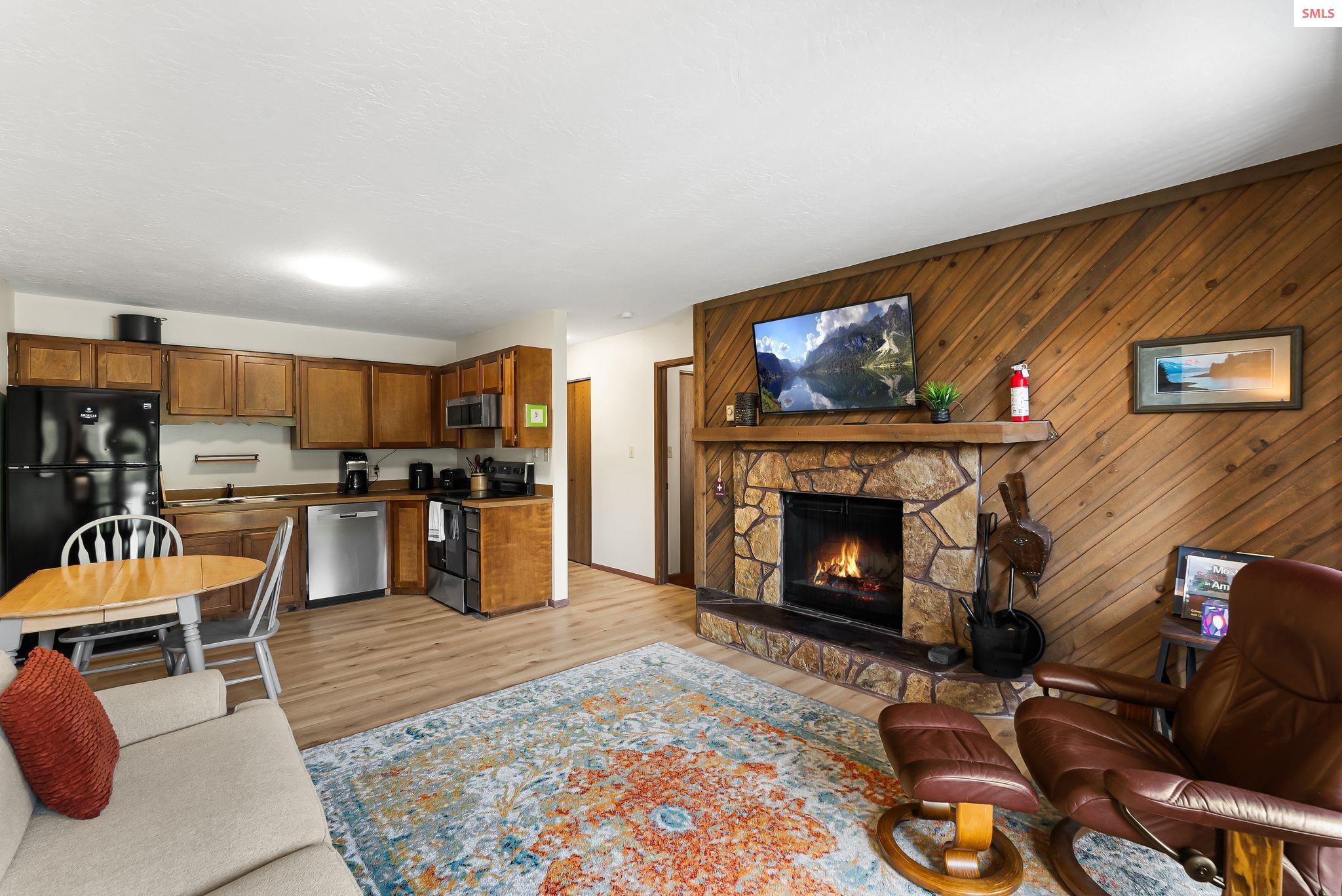 Property photo 2 for 90 Stella Ln Unit 206
