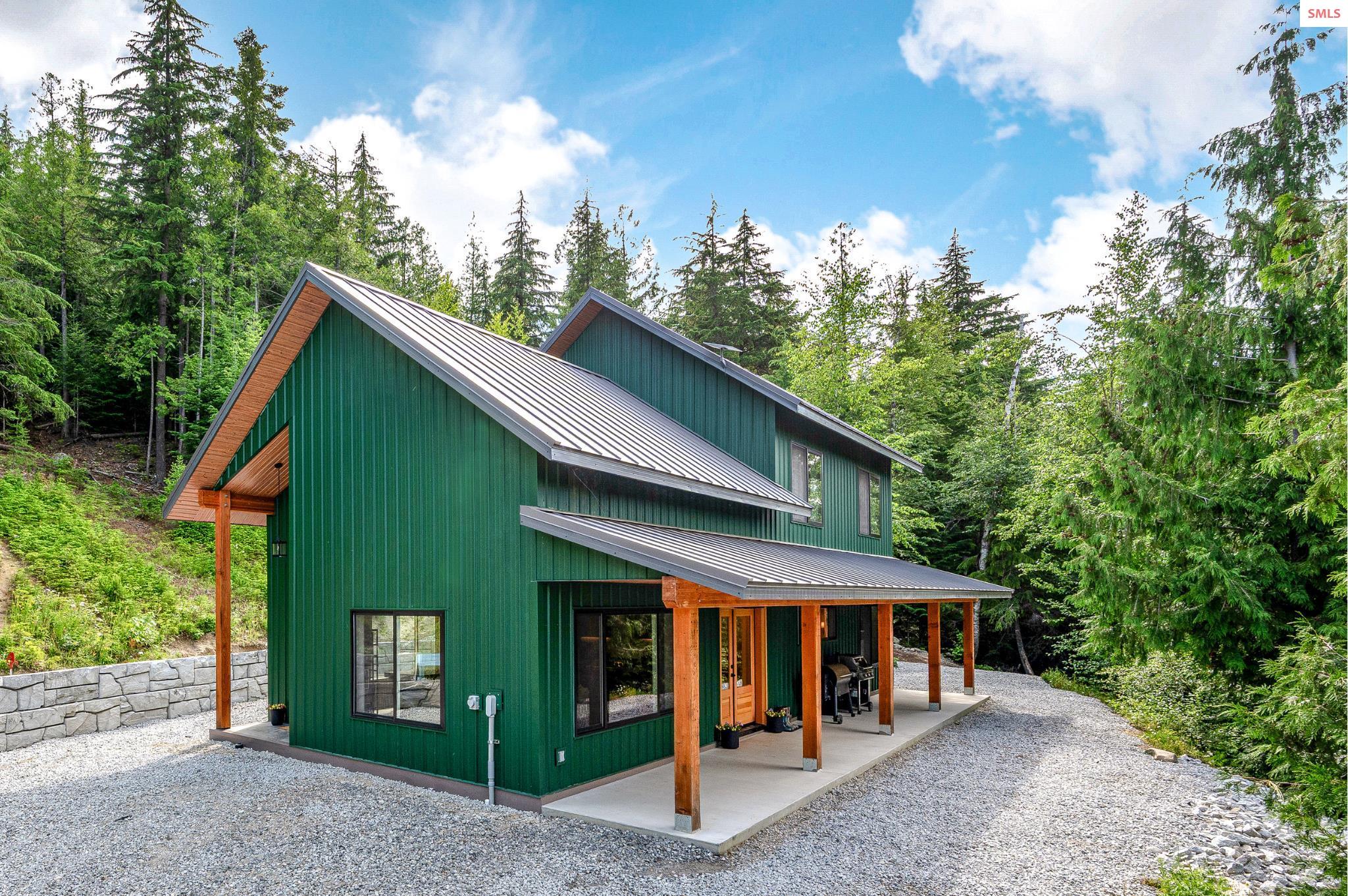 Front exterior of 149 Idyllwild Rd