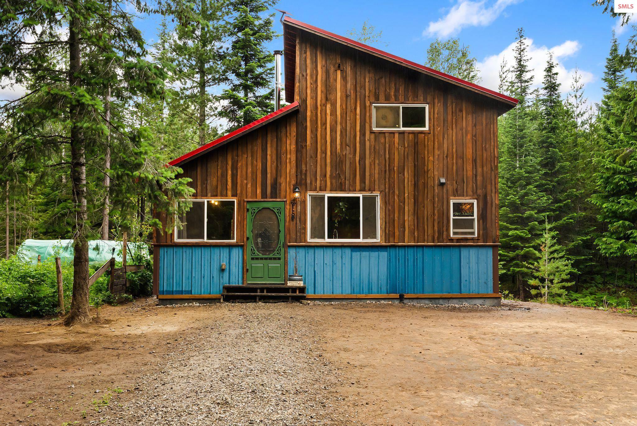 Front exterior of 840 Artisan Way