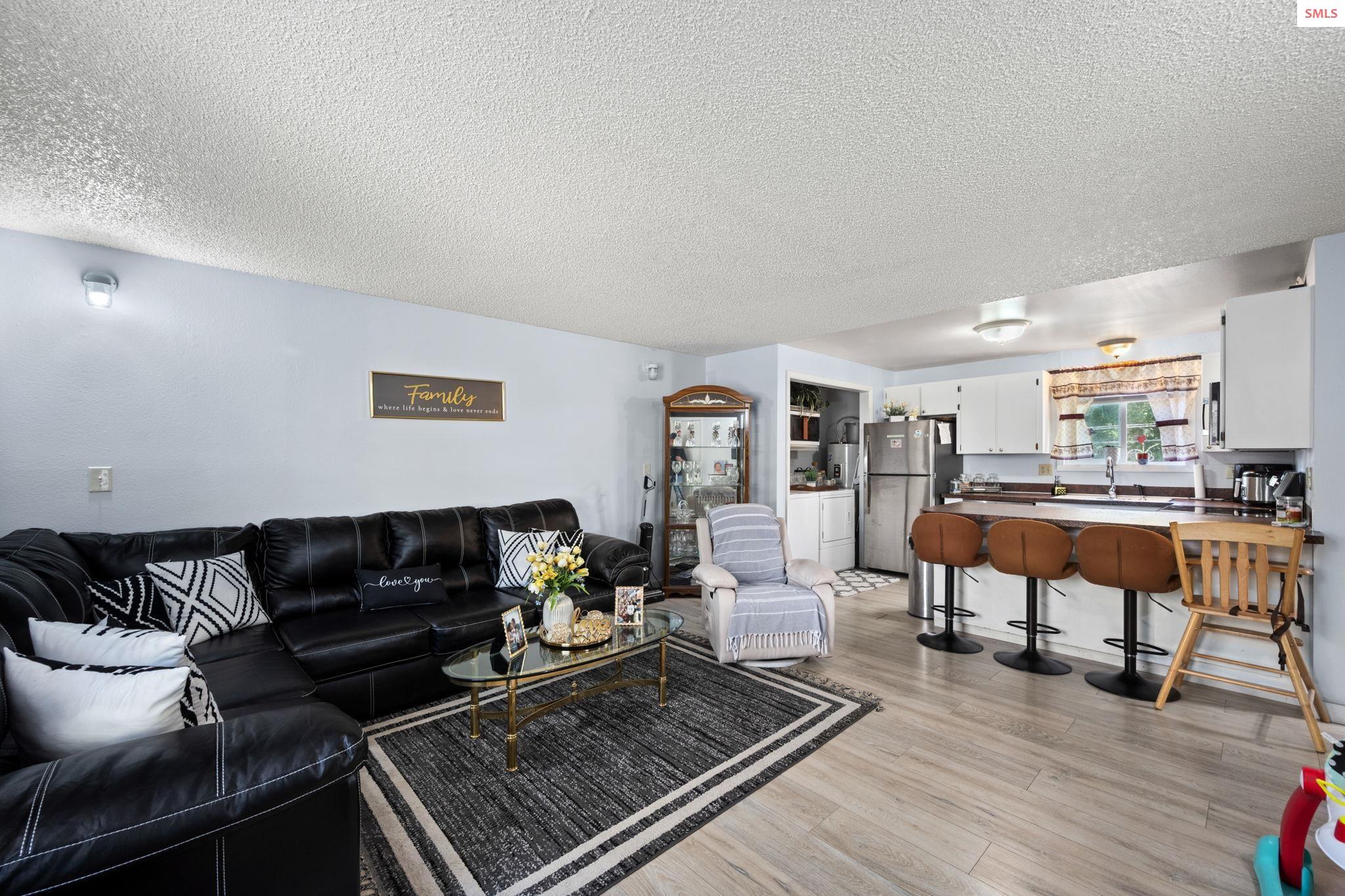 Property photo 3 for 1615 6th St