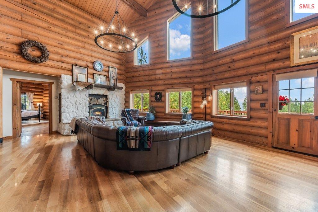 Property photo 3 for 3018 Signal Point Rd