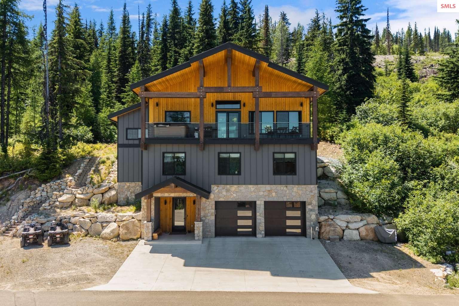 Front exterior of 270 Blizzard Dr