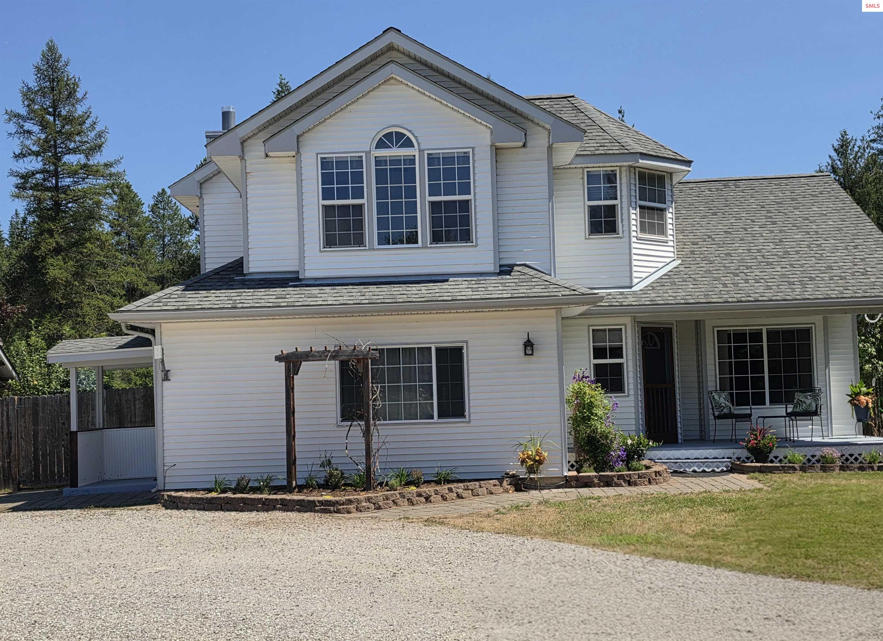 Front exterior of 1599 Samuels Rd