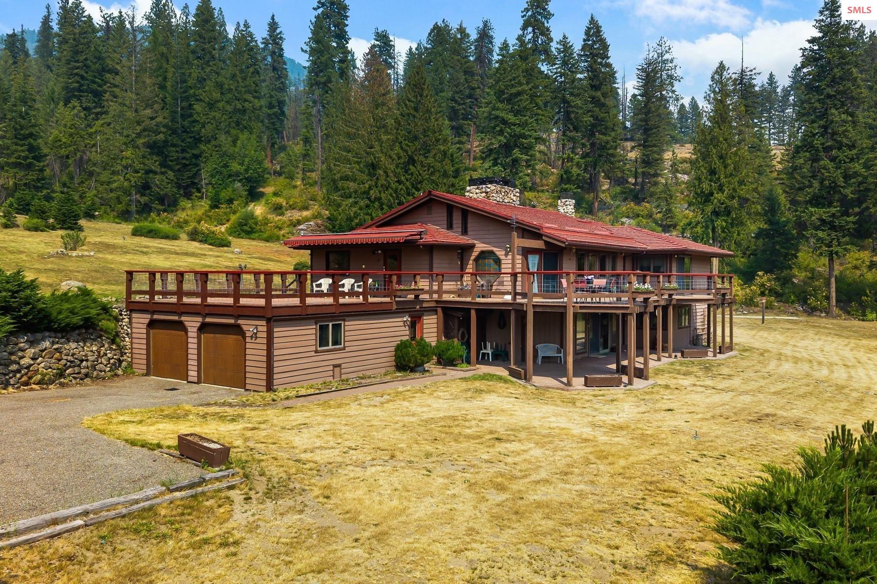 Property photo 2 for 887 Blue Lake Rd