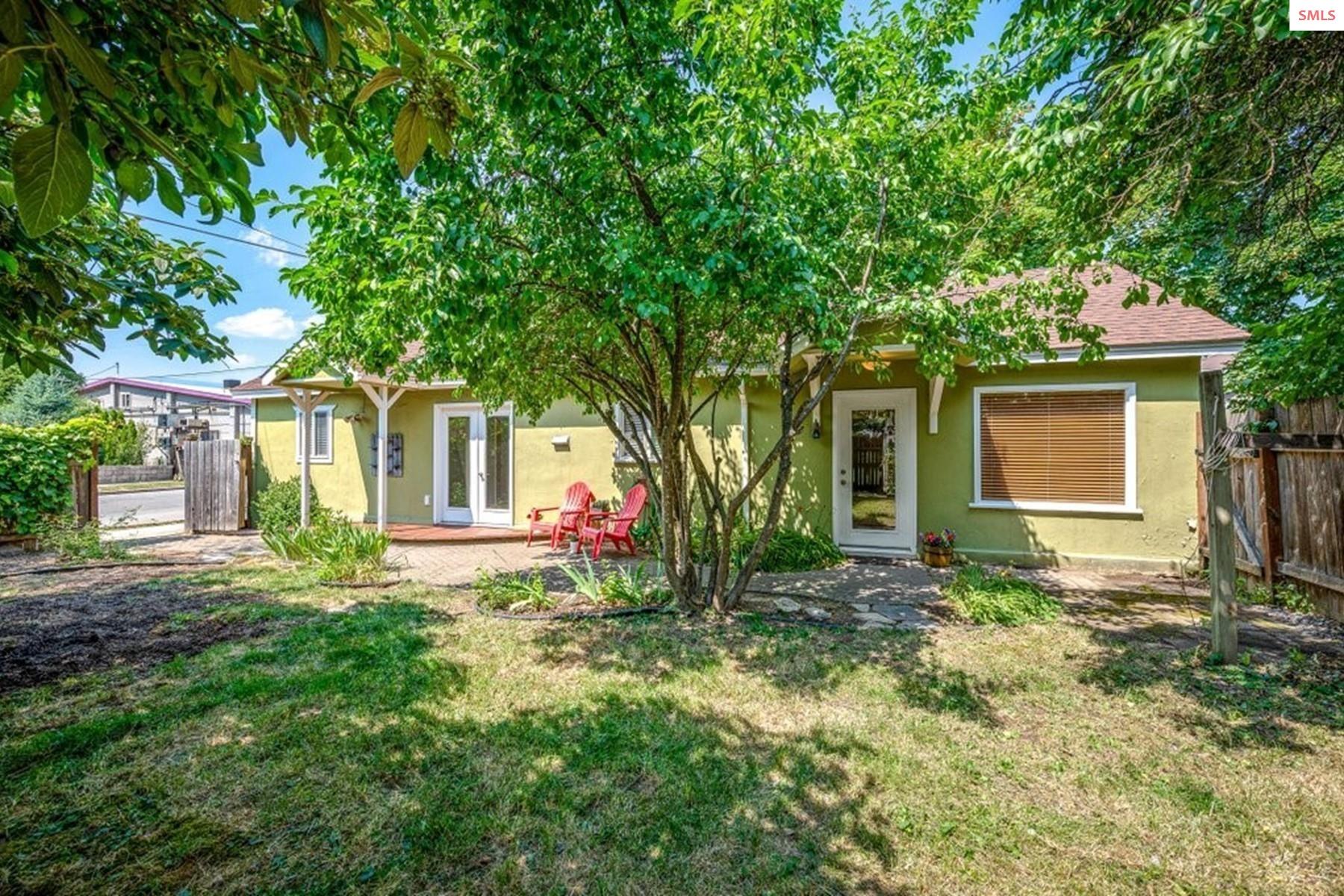 Property photo 2 for 208 Boyer