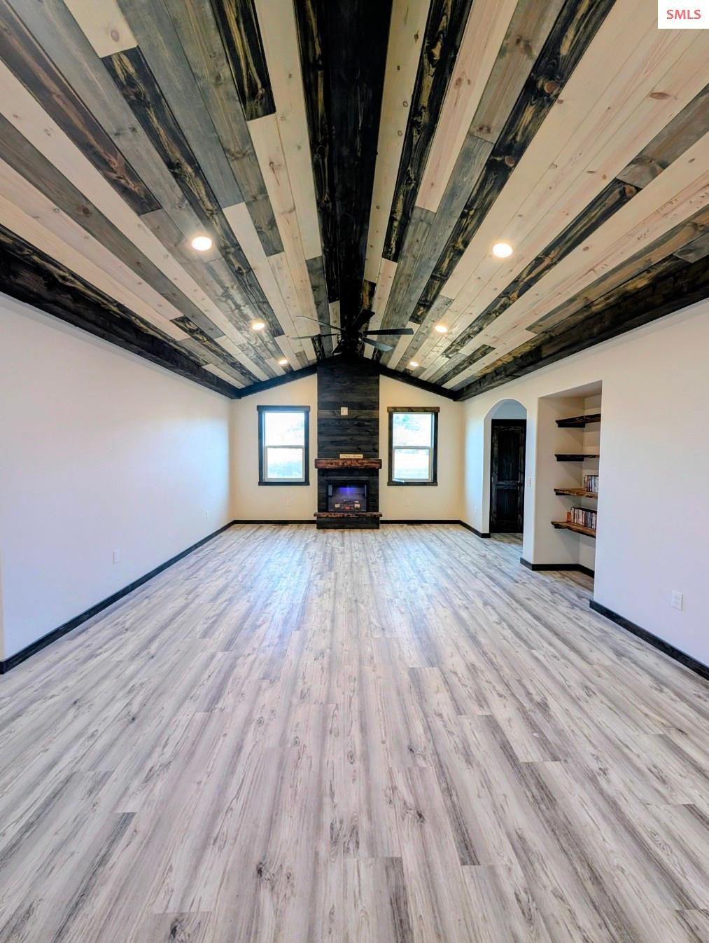 Property photo 3 for 6856 Selkirk Street
