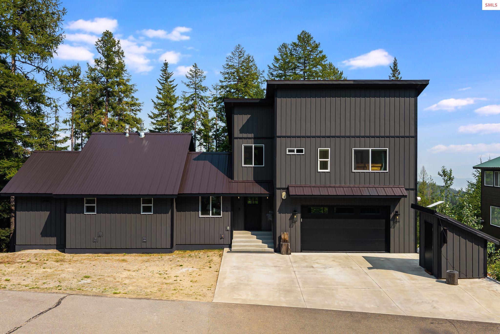 Front exterior of 49 Snowplow Rd